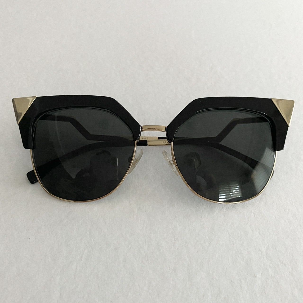 Fendi - Iridia Cat-eye Gold-tone And Acetate Sunglasses - Black