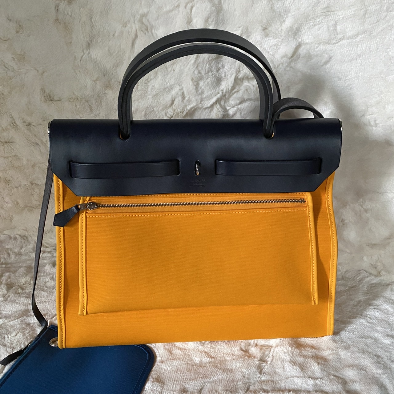 Hermes Tri-Color Jaune d'Or / Blue Izmir / Blue Royale Herbag Zip 31 PM –  STYLISHTOP