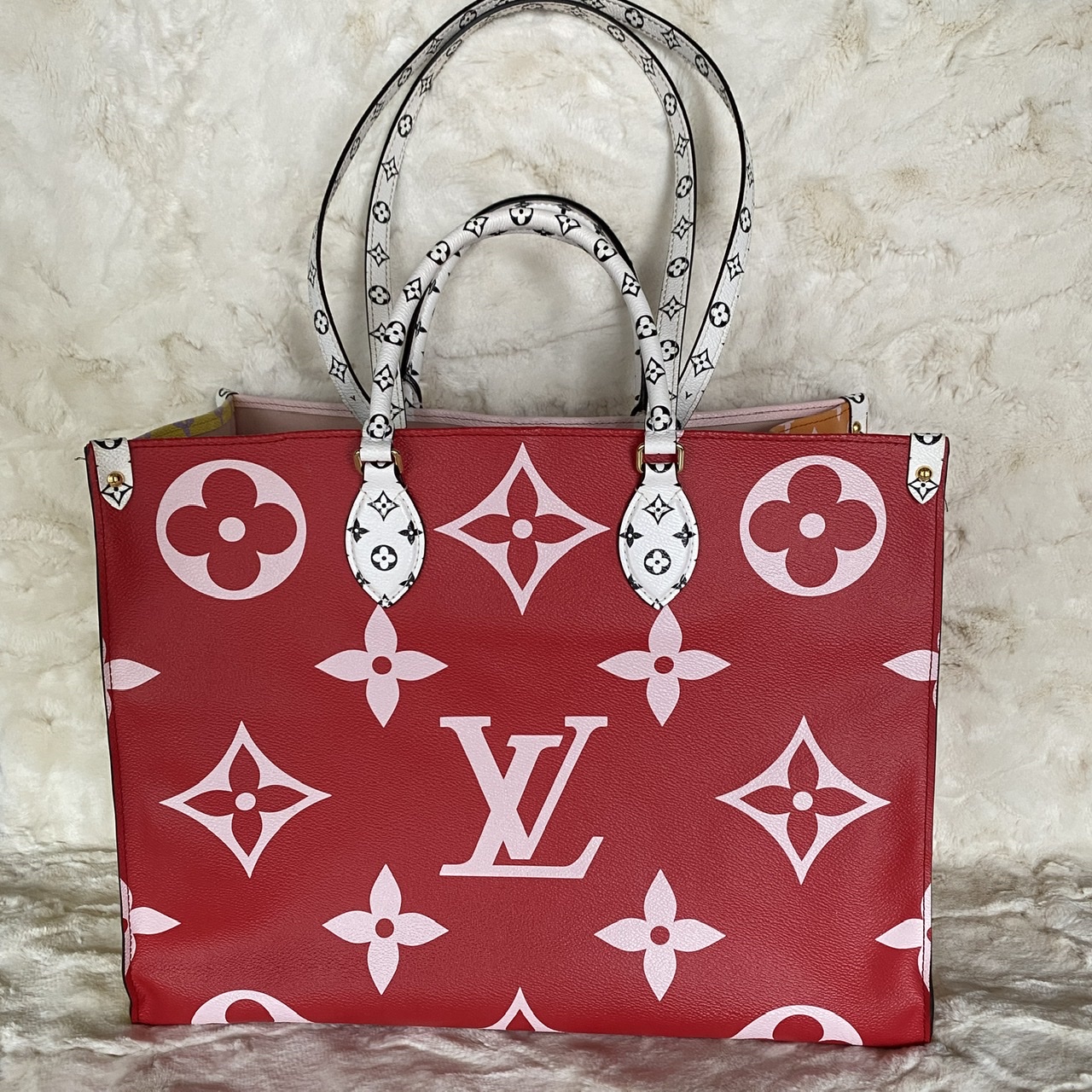 louis vuitton bags black and red