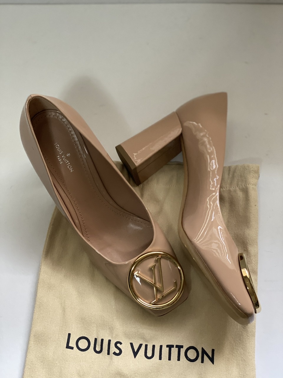 Louis Vuitton Madeleine Pump