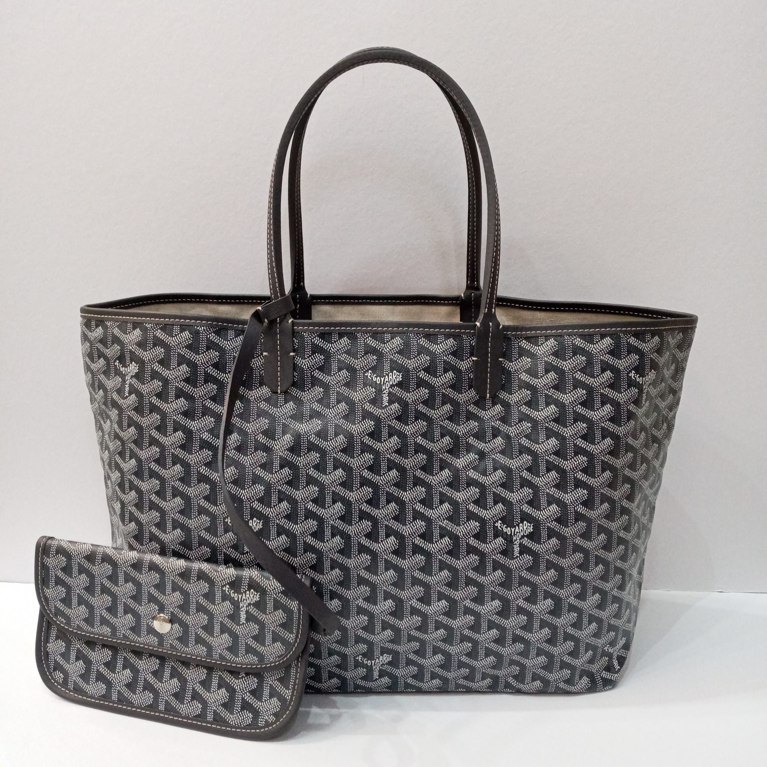 GOYARD Grey Chevron Print Coated Canvas Artois PM Tote Bag - BrandConscious  Authentics