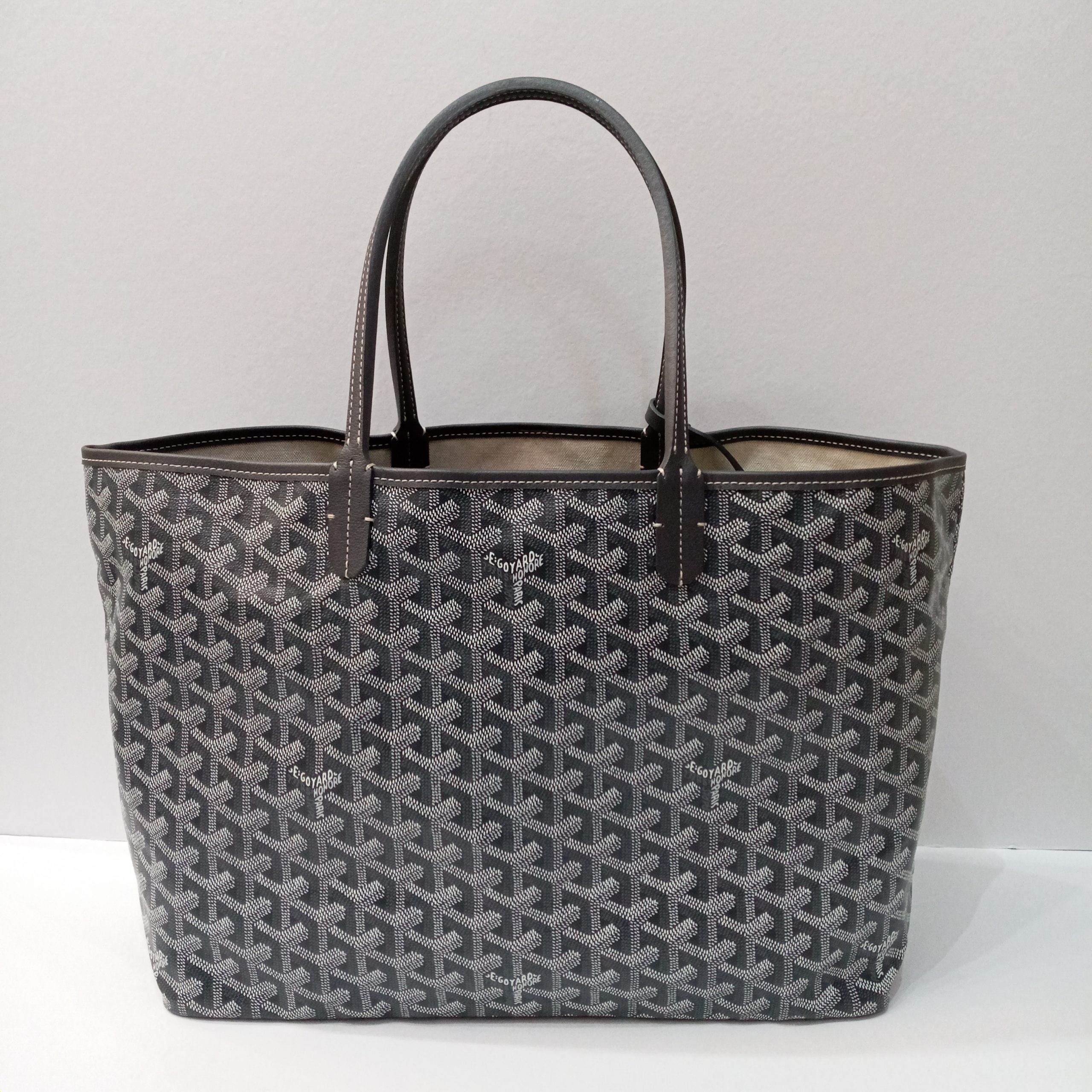 Goyard Navy Goyardine Canvas Chevron Artois MM Zip Top Tote Bag