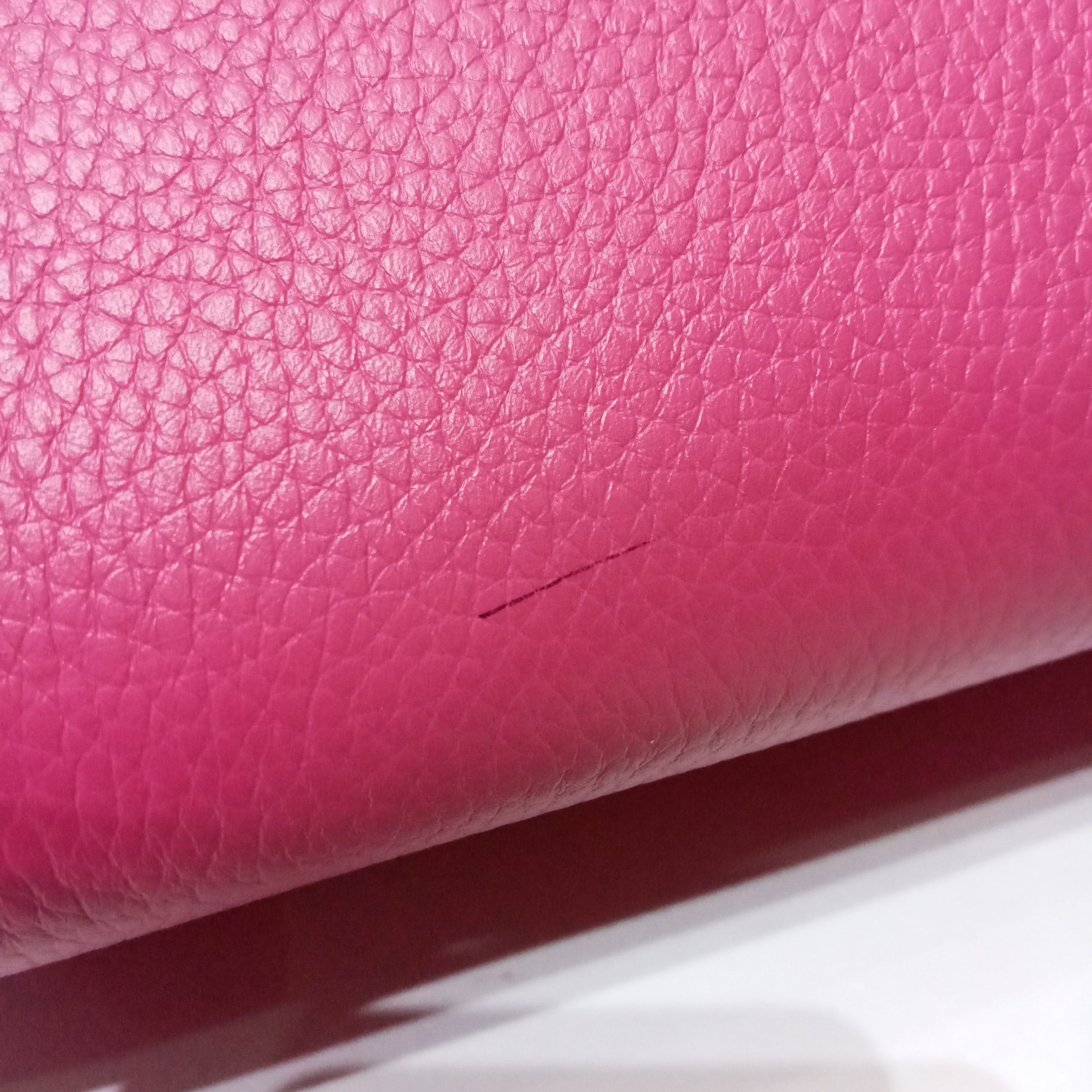 LOUIS VUITTON Taurillon Smooth Calfskin Scrunchie Twist One Handle PM  Pondichery Pink 855874