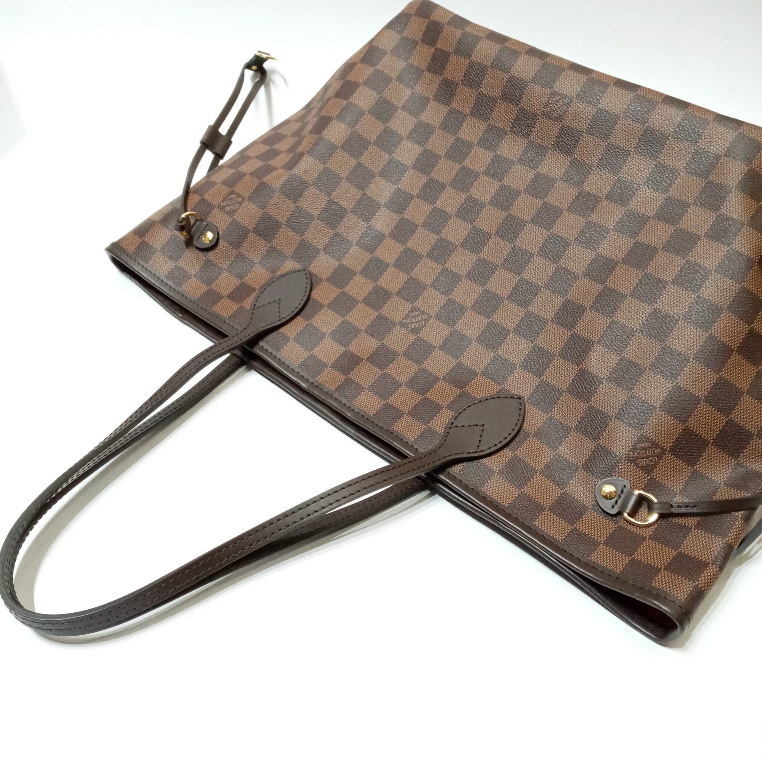 Louis Vuitton Neverfull Damier Ebene MM Cerise Lining