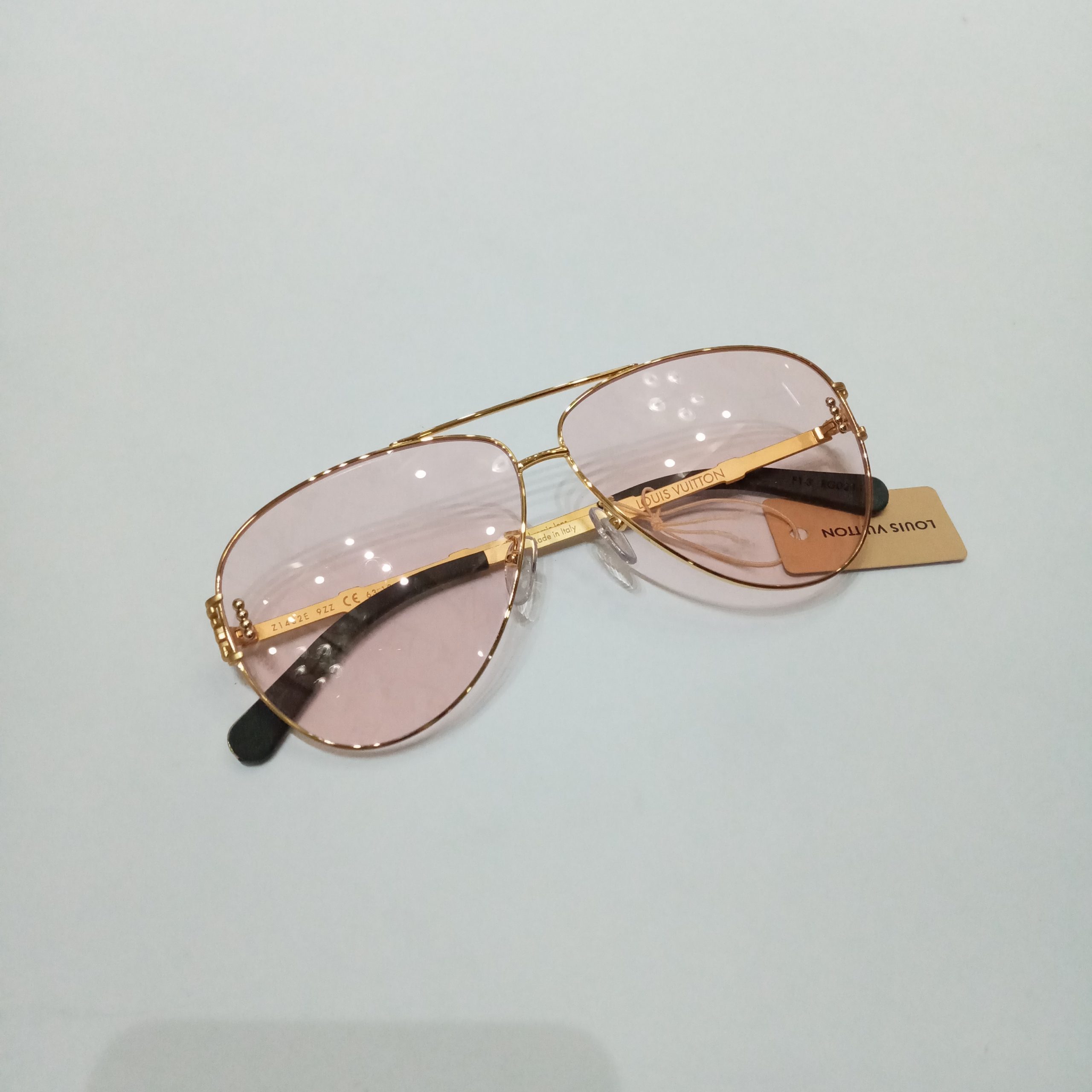 Sunglasses Louis Vuitton Multicolour in Plastic - 34250844