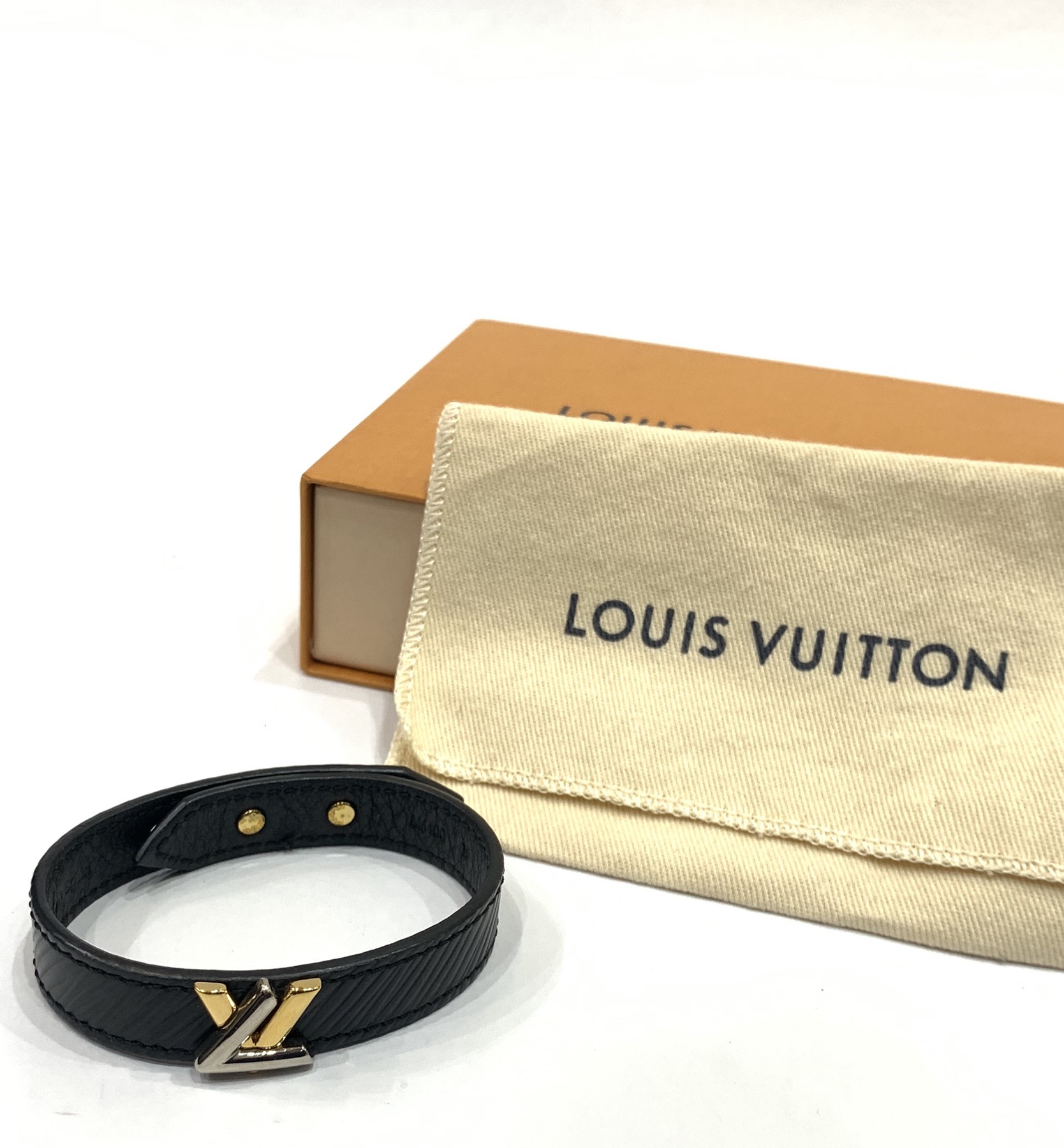 Twist bracelet Louis Vuitton Black in Metal - 31953353