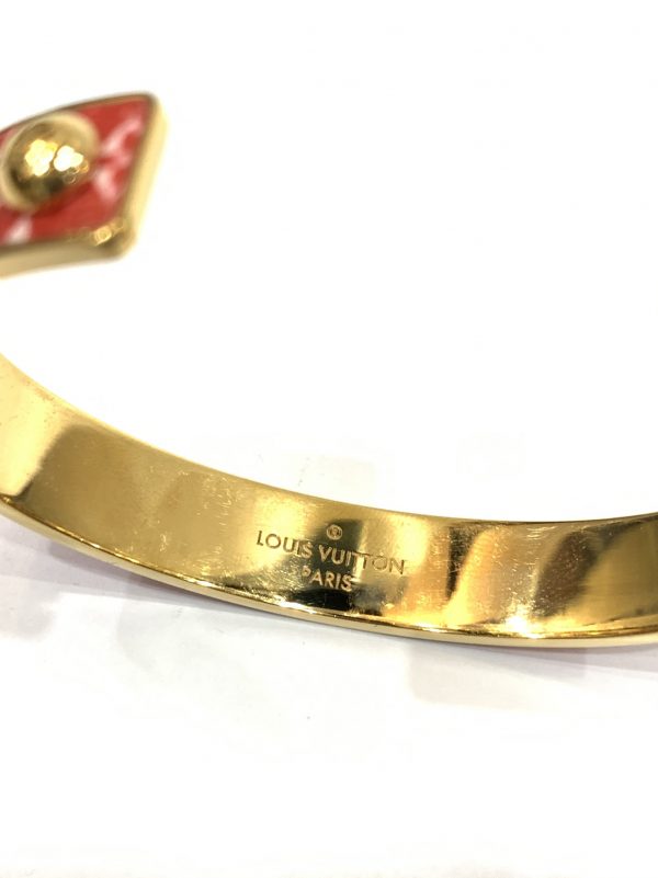 Louis Vuitton wild LV jonc banglr  Cartier love bracelet, Louis vuitton,  Vuitton