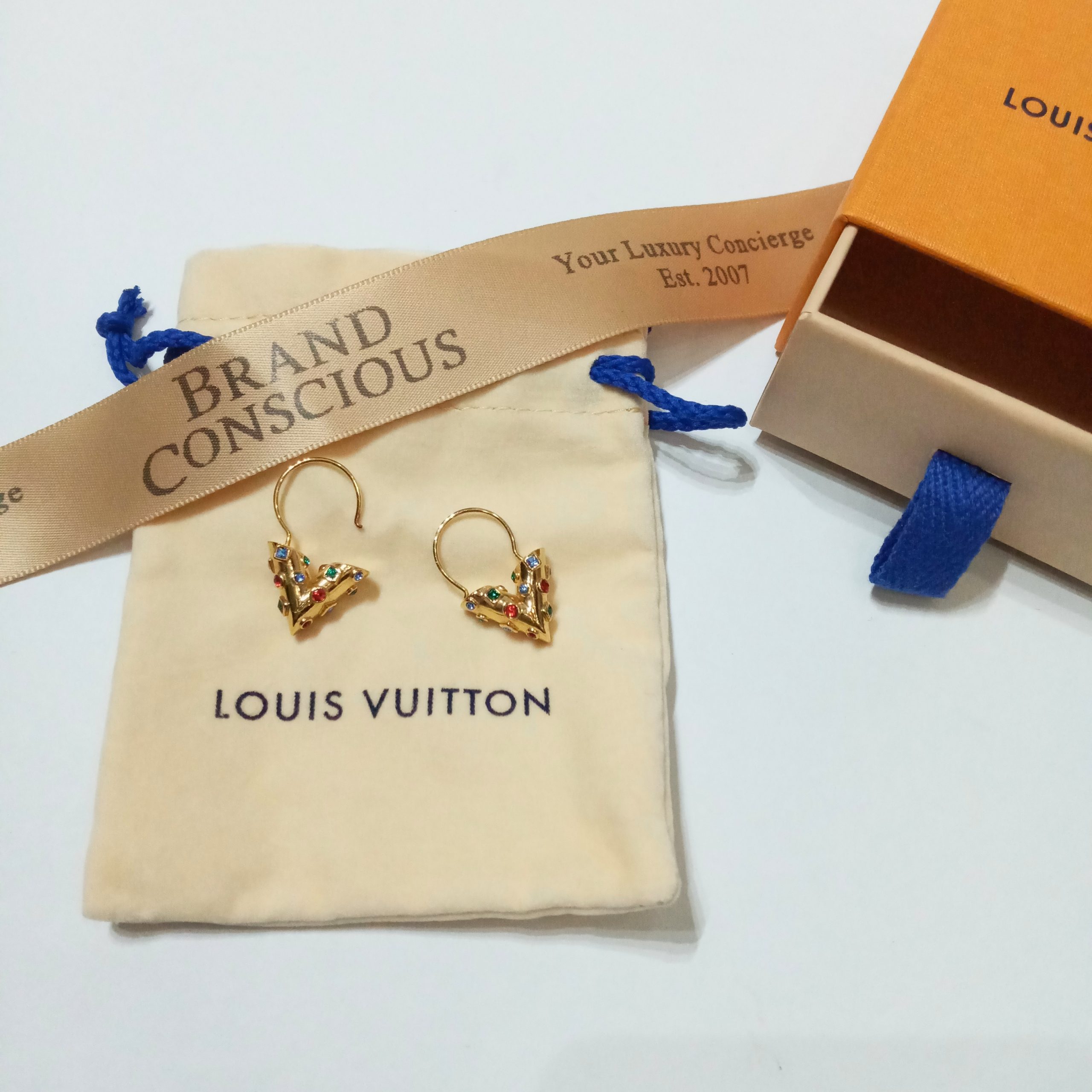 LOUIS VUITTON Brass Essential V Hoop Earrings Gold 1240129