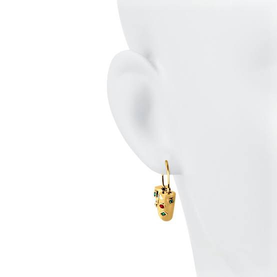 Essential v earrings Louis Vuitton Gold in Steel - 30055555