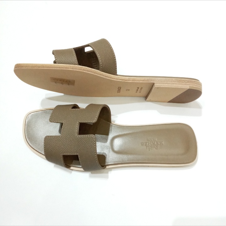 Hermes Etoupe Oran Sandals 39 – The Closet