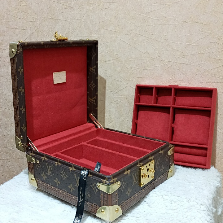 Jewellery Case  Louis vuitton jewelry, Louis vuitton trunk, Luxury jewelry  box