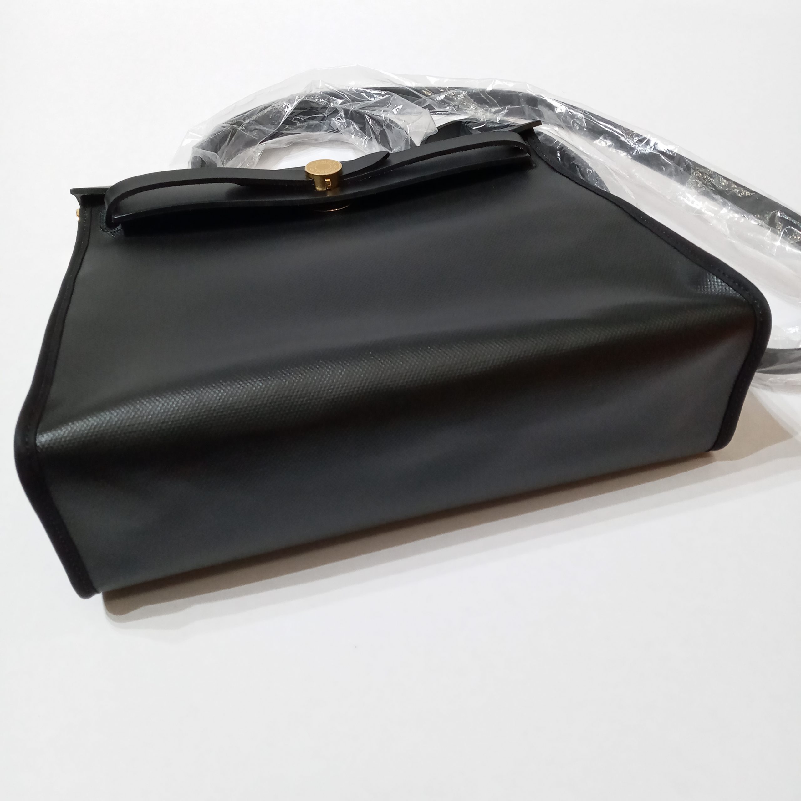 🖤Brand New Hermes Herbag 31 Black in Gold Hardware Comes full set