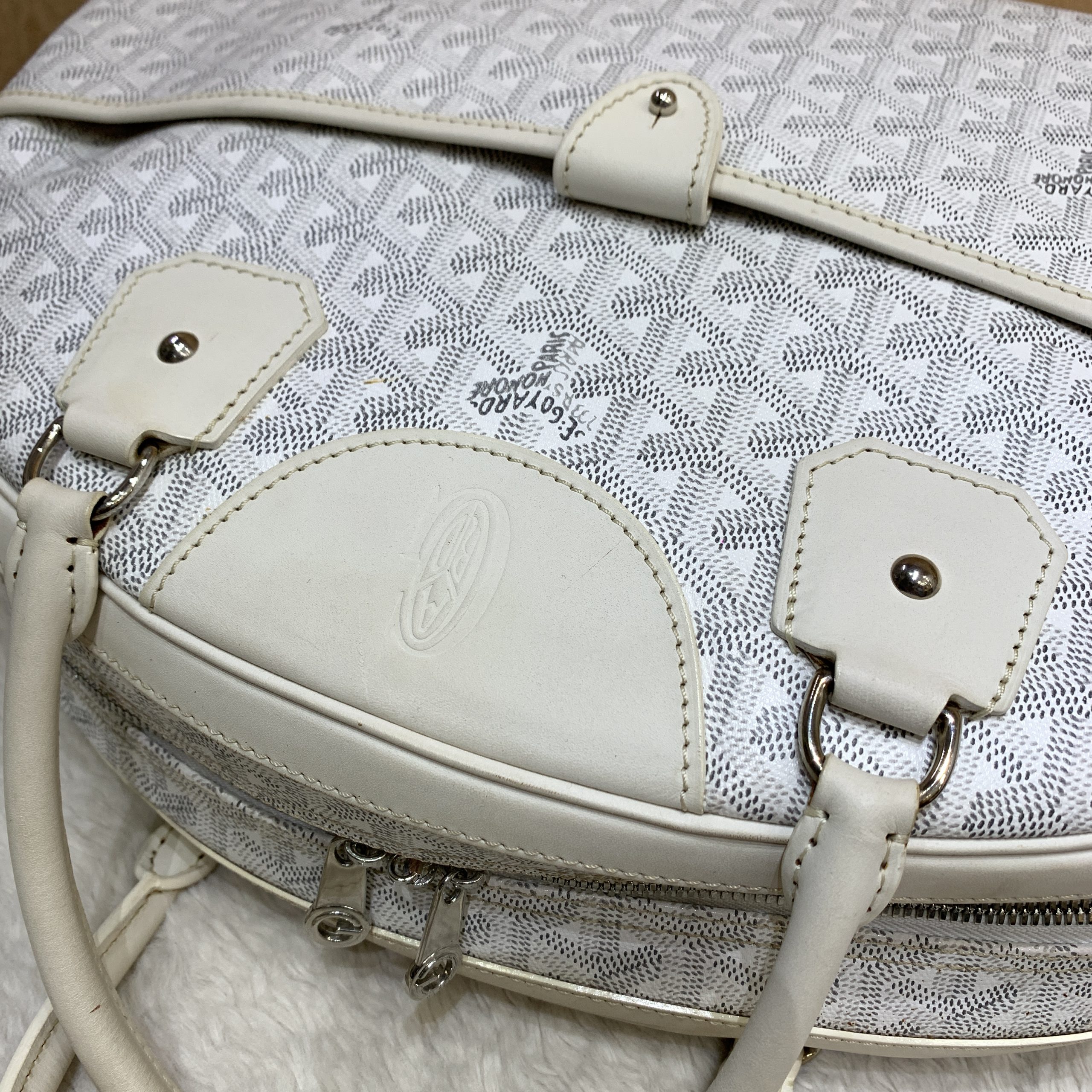 Goyard White Chevron Print Coated Canvas St. Jeanne GM Bowler Bag