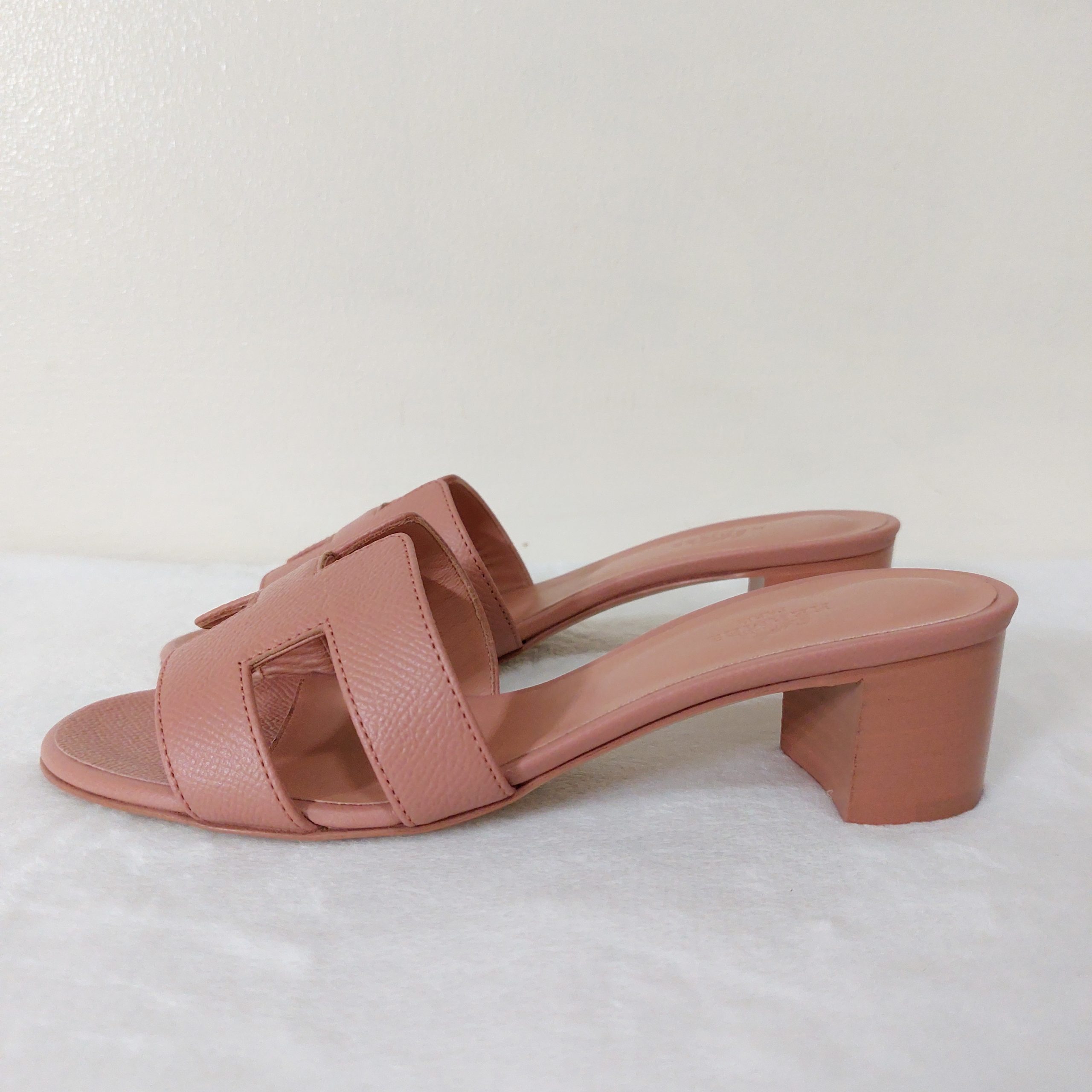 Hermes Rose Aube Epsom Leather Oasis Slide Sandals Size 37 Hermes