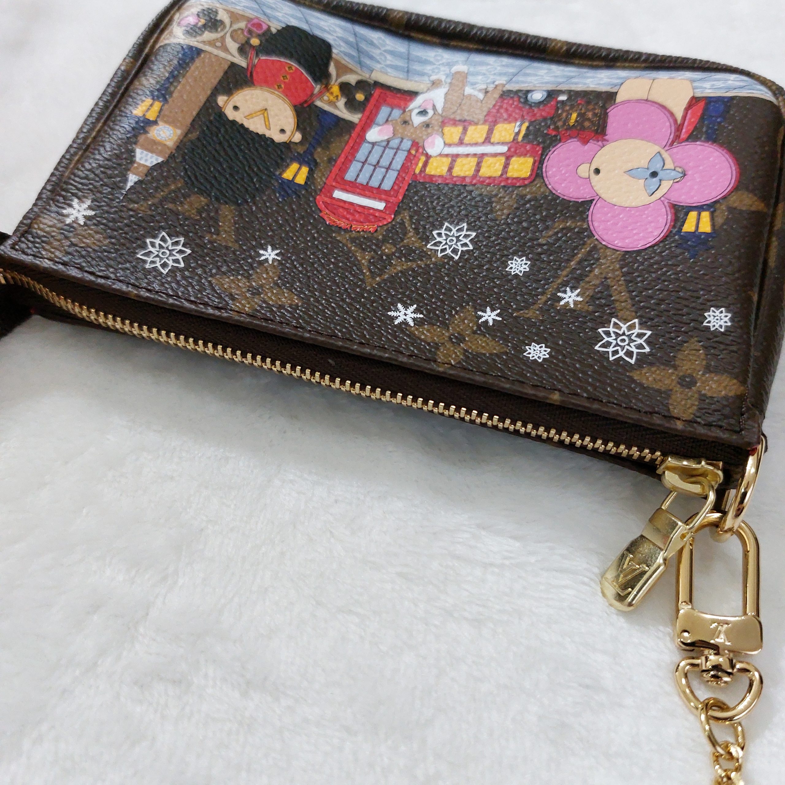 Louis Vuitton 2022 Christmas Animation Monogram Mini Pochette