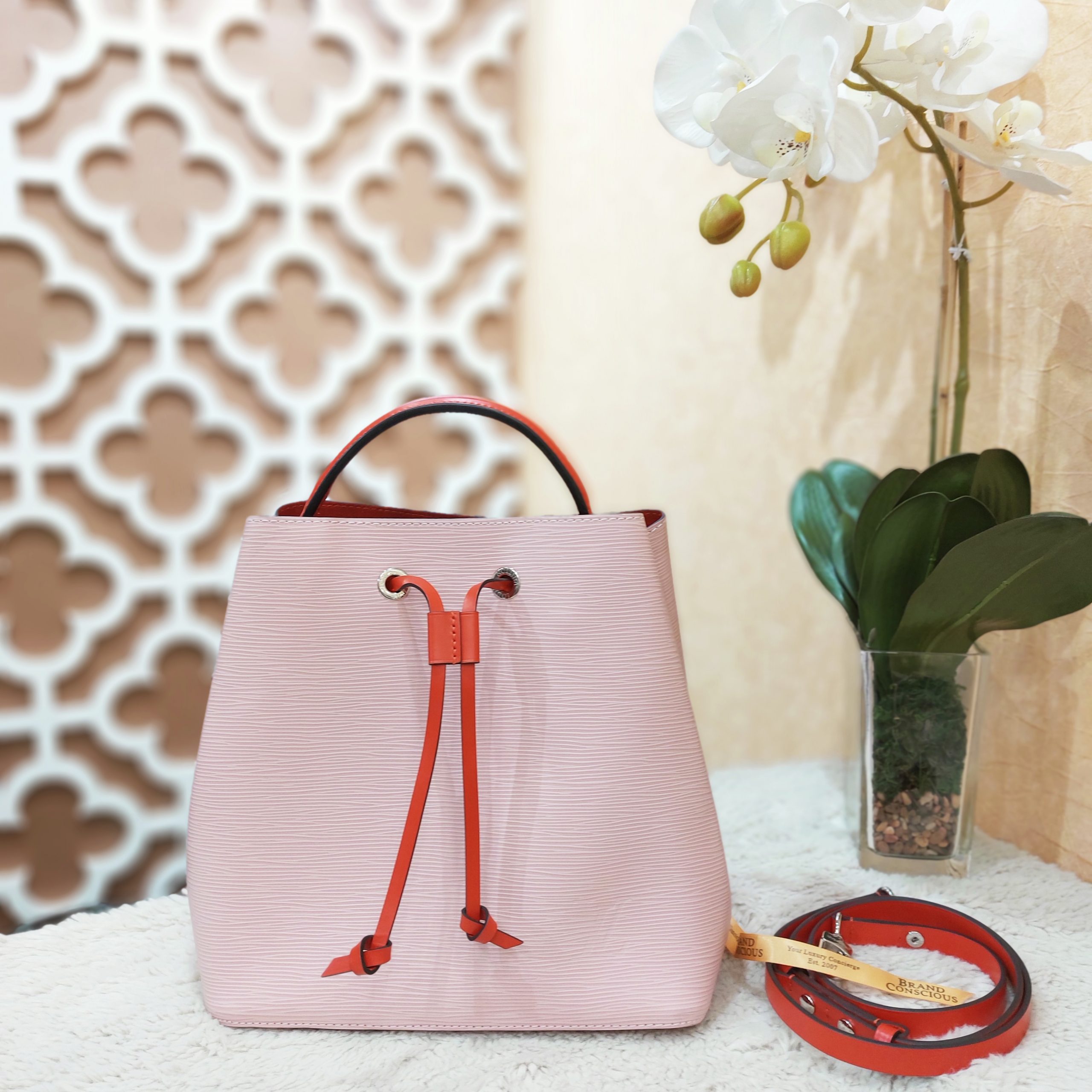 Louis Vuitton EPI NeoNoe Bb Shoulder Bag Rose Ballerine