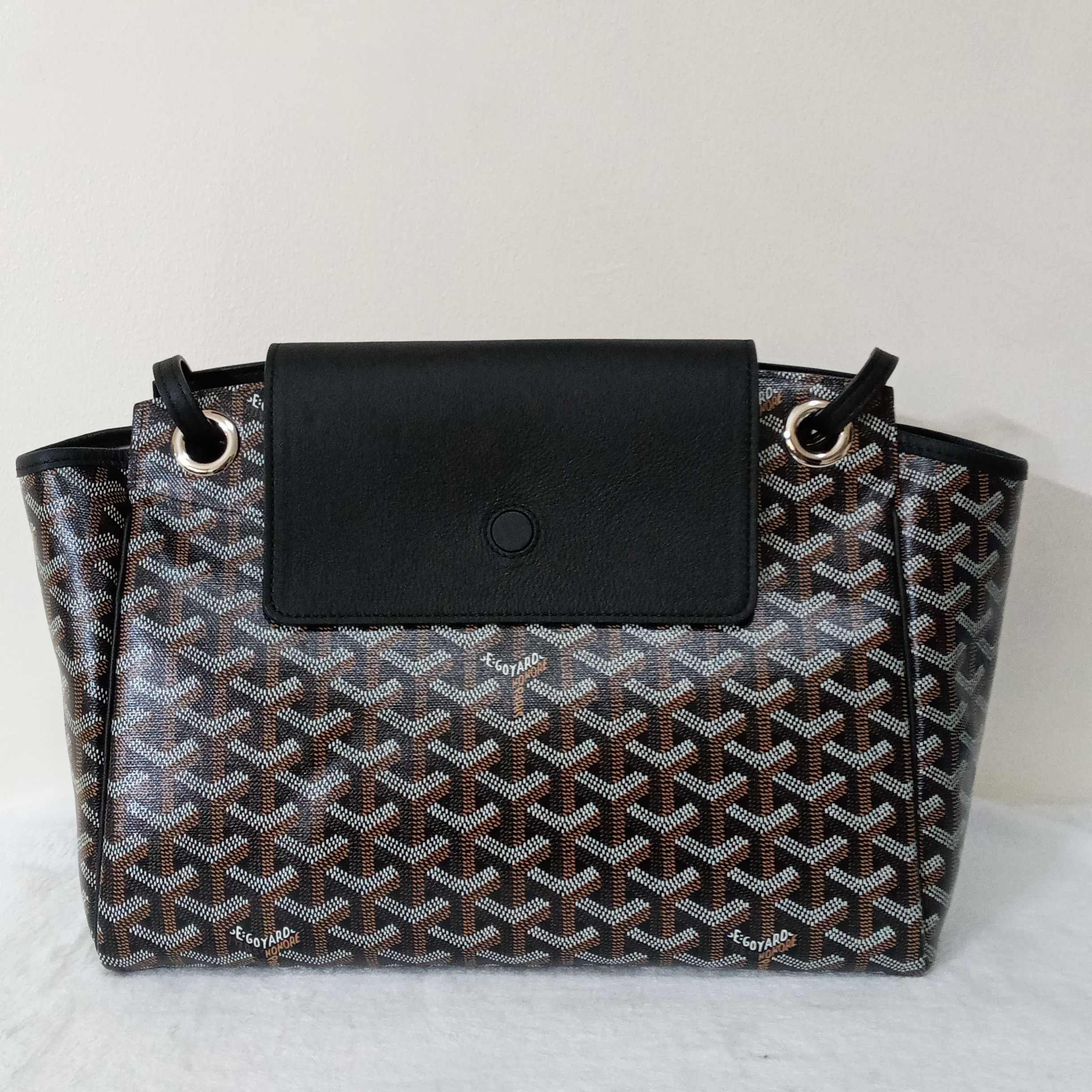 Goyard Goyardine Rouette PM Black – Coco Approved Studio