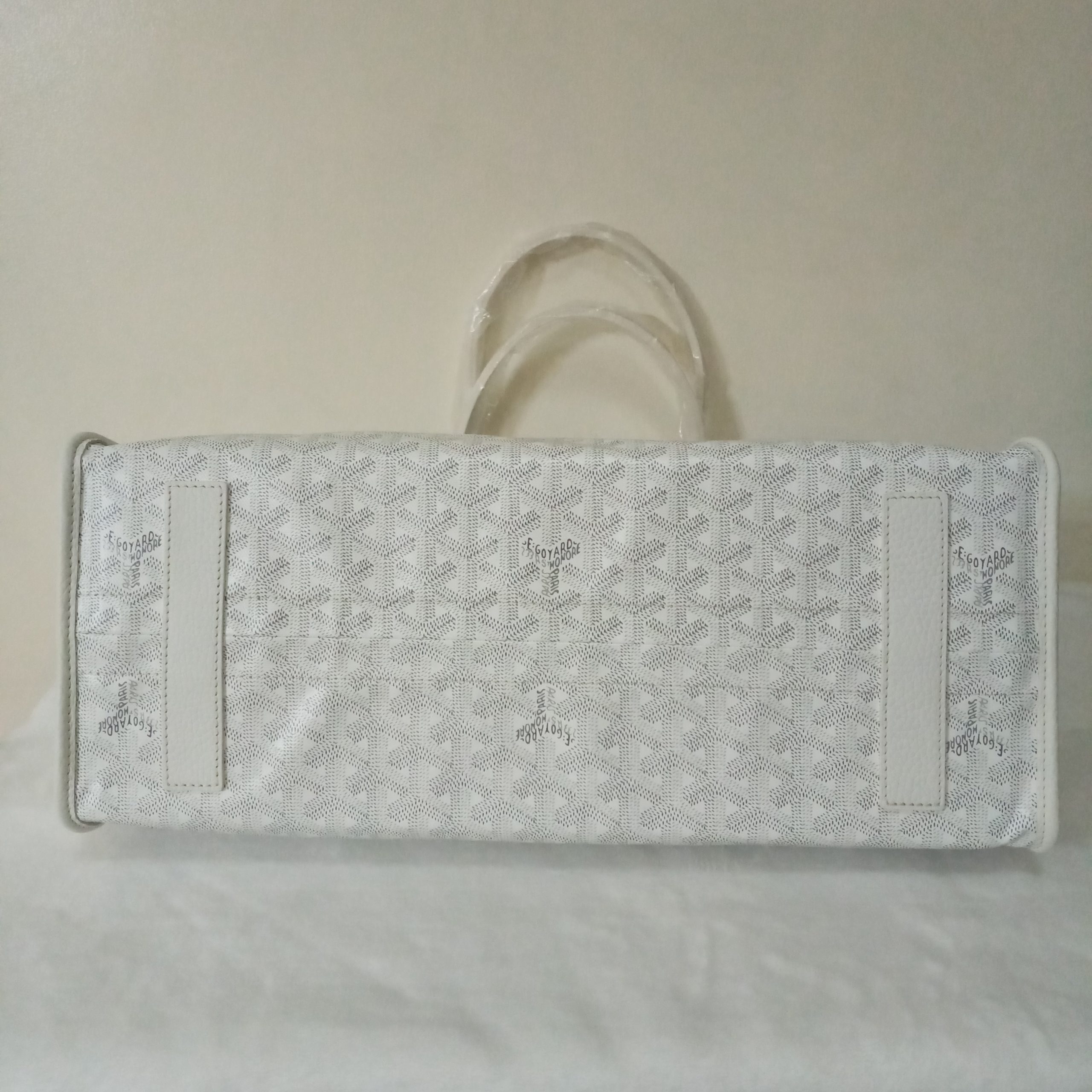 Goyard Goyardine Sac Hardy PM - White Totes, Handbags - GOY36278