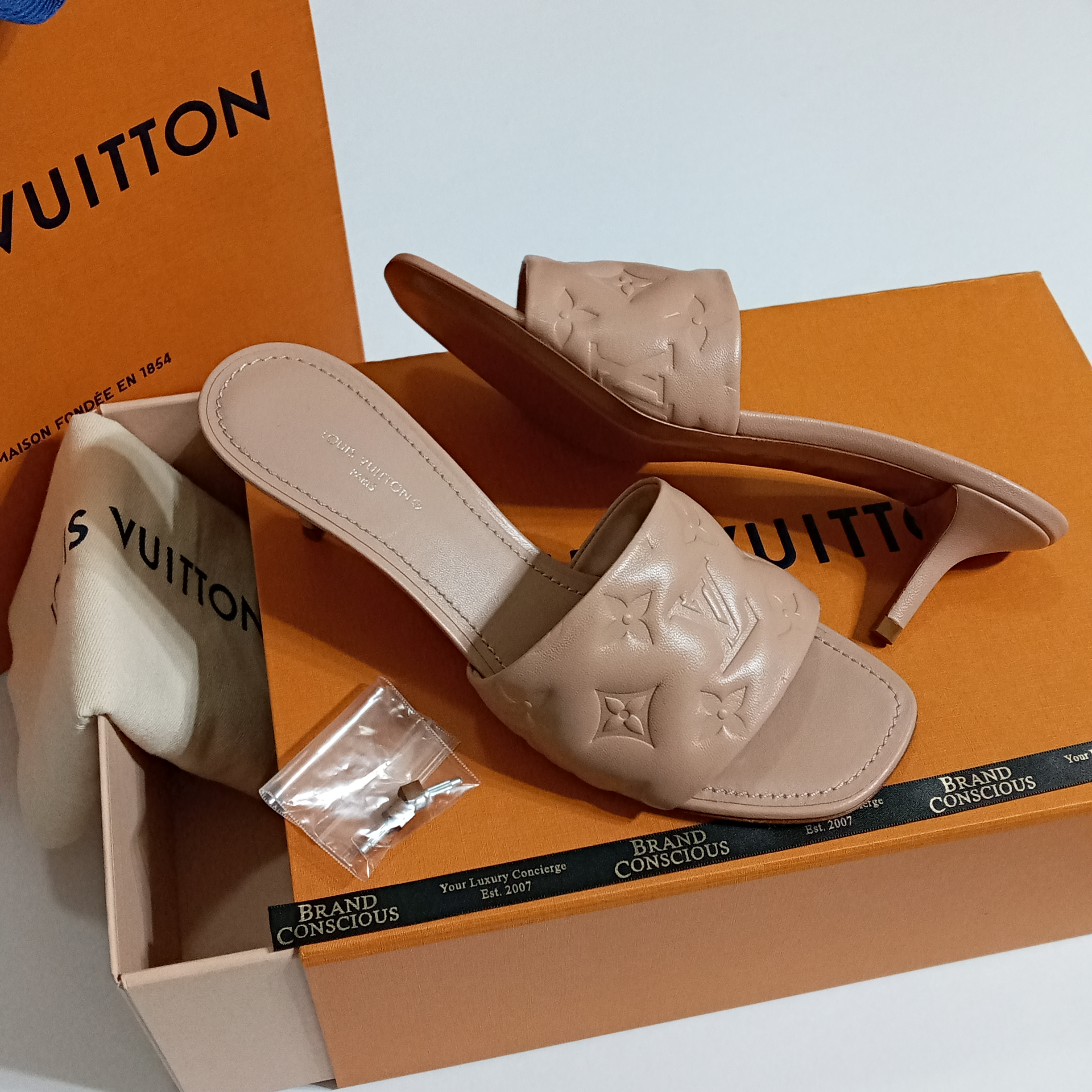 Louis Vuitton Revival Mule Nude Sandals Size 37 - BrandConscious