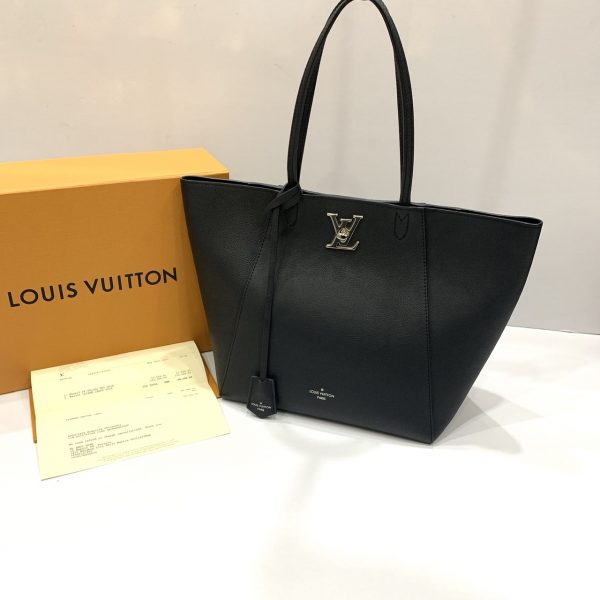 Louis Vuitton Navy Blue Leather Lockme II BB Bag at 1stDibs