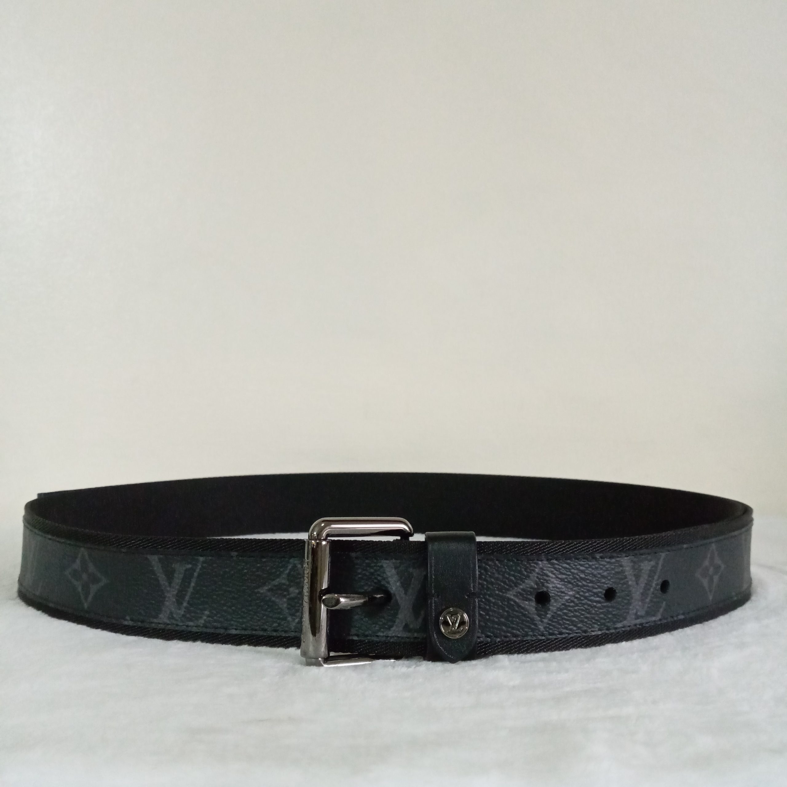 Sold at Auction: LOUIS VUITTON MONOGRAM PATENT LEATHER BELT 90/36