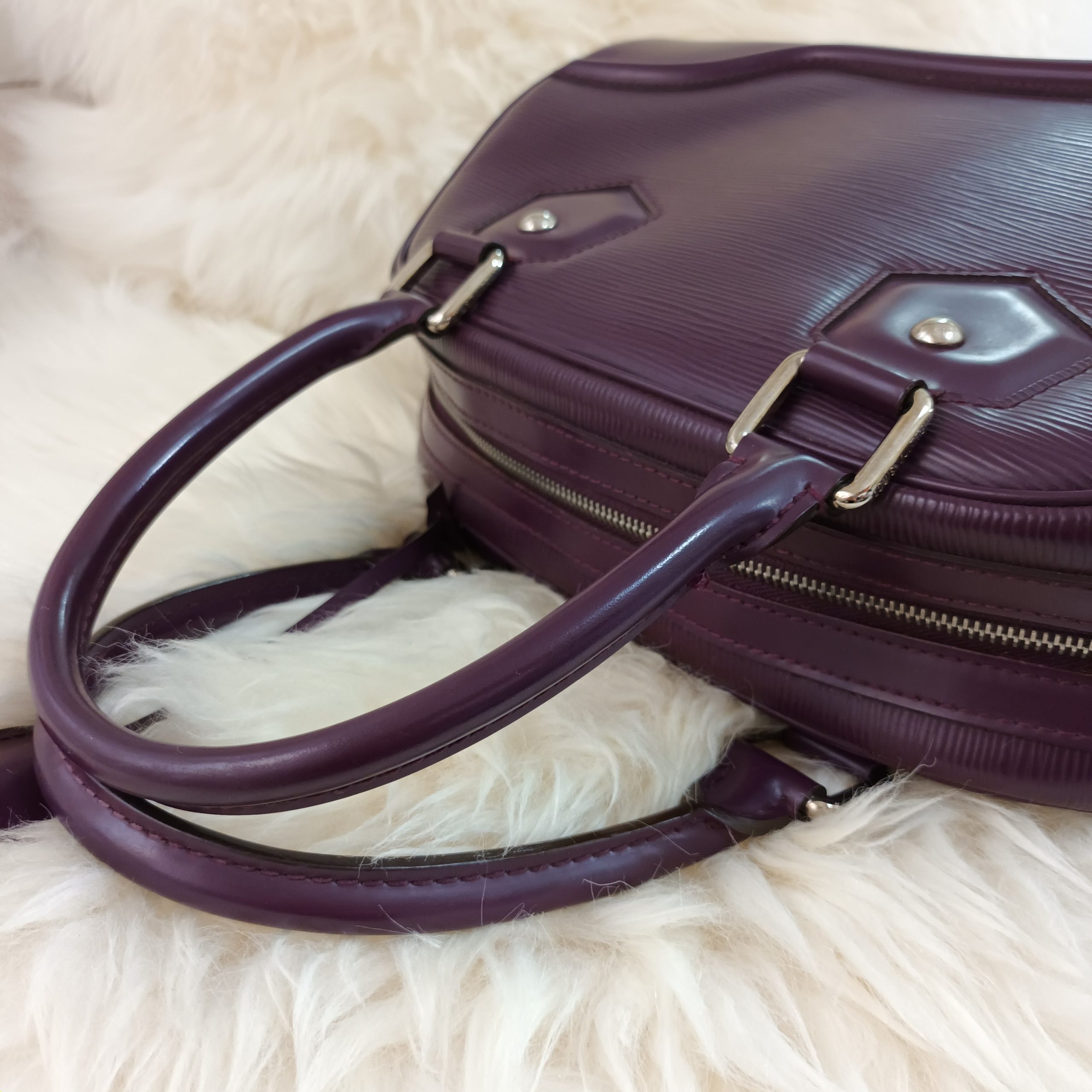 Louis Vuitton Purple Epi Leather Bowling Montaigne Bag . Excellent, Lot  #58263