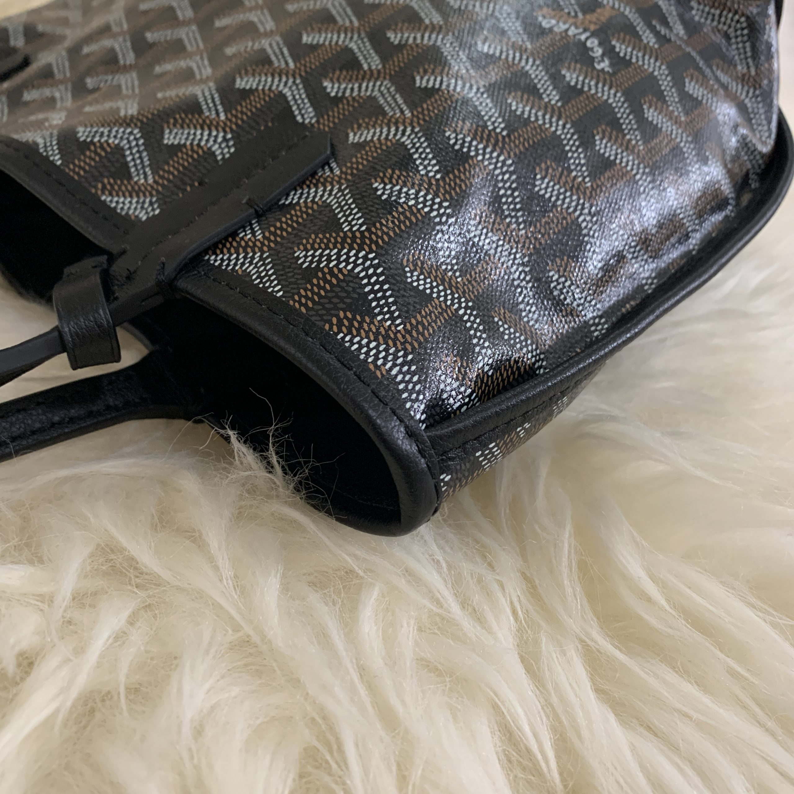 mini anjou goyard black reversible｜TikTok Search