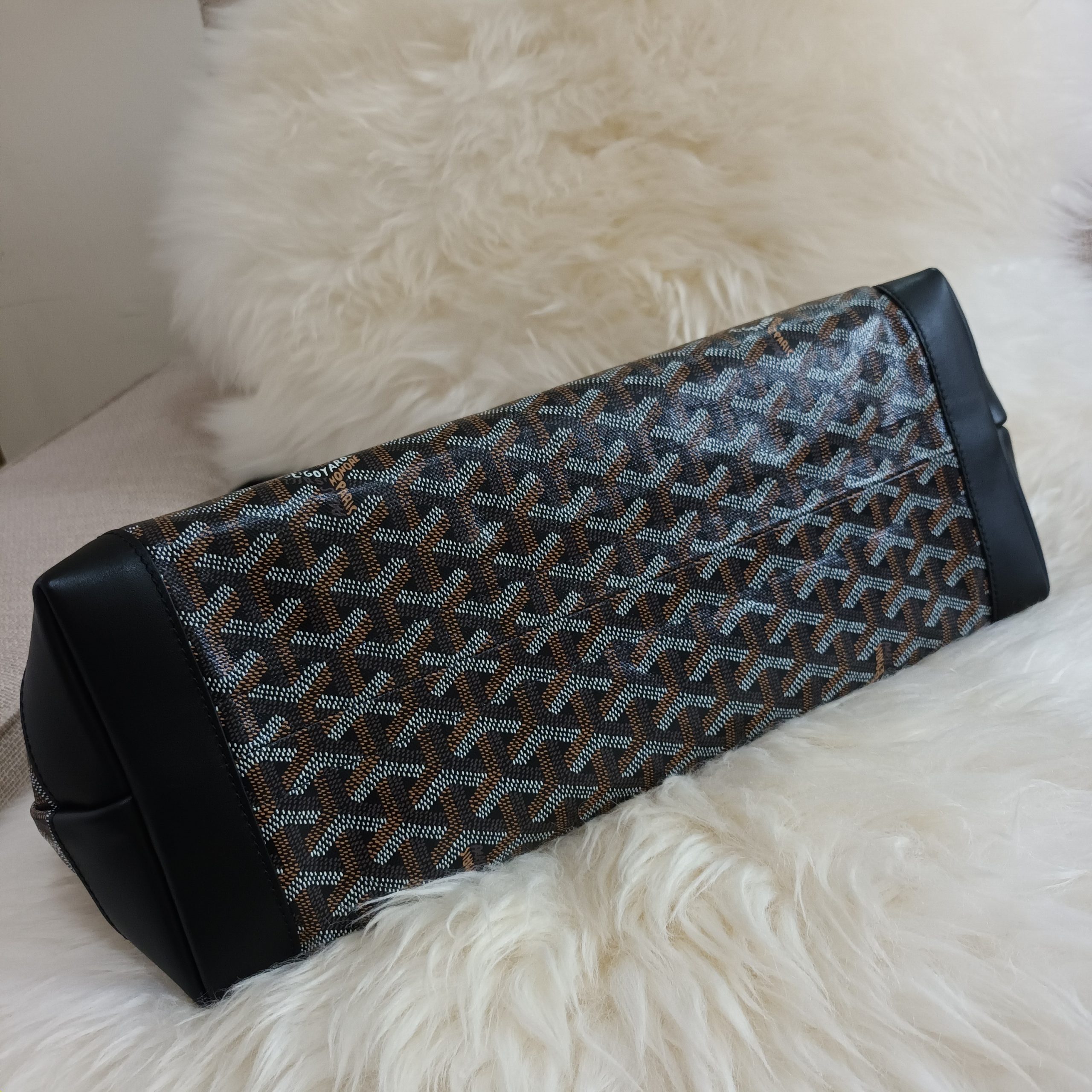 Goyard Bellechasse PM Tote Black - BrandConscious Authentics