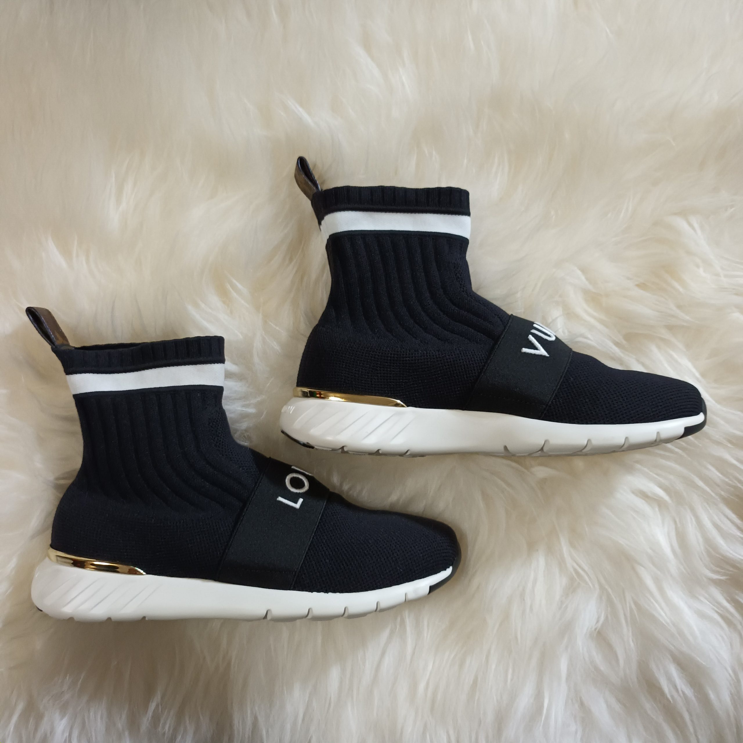 LOUIS VUITTON Aftergame Sock Sneakers Black – REAWAKE