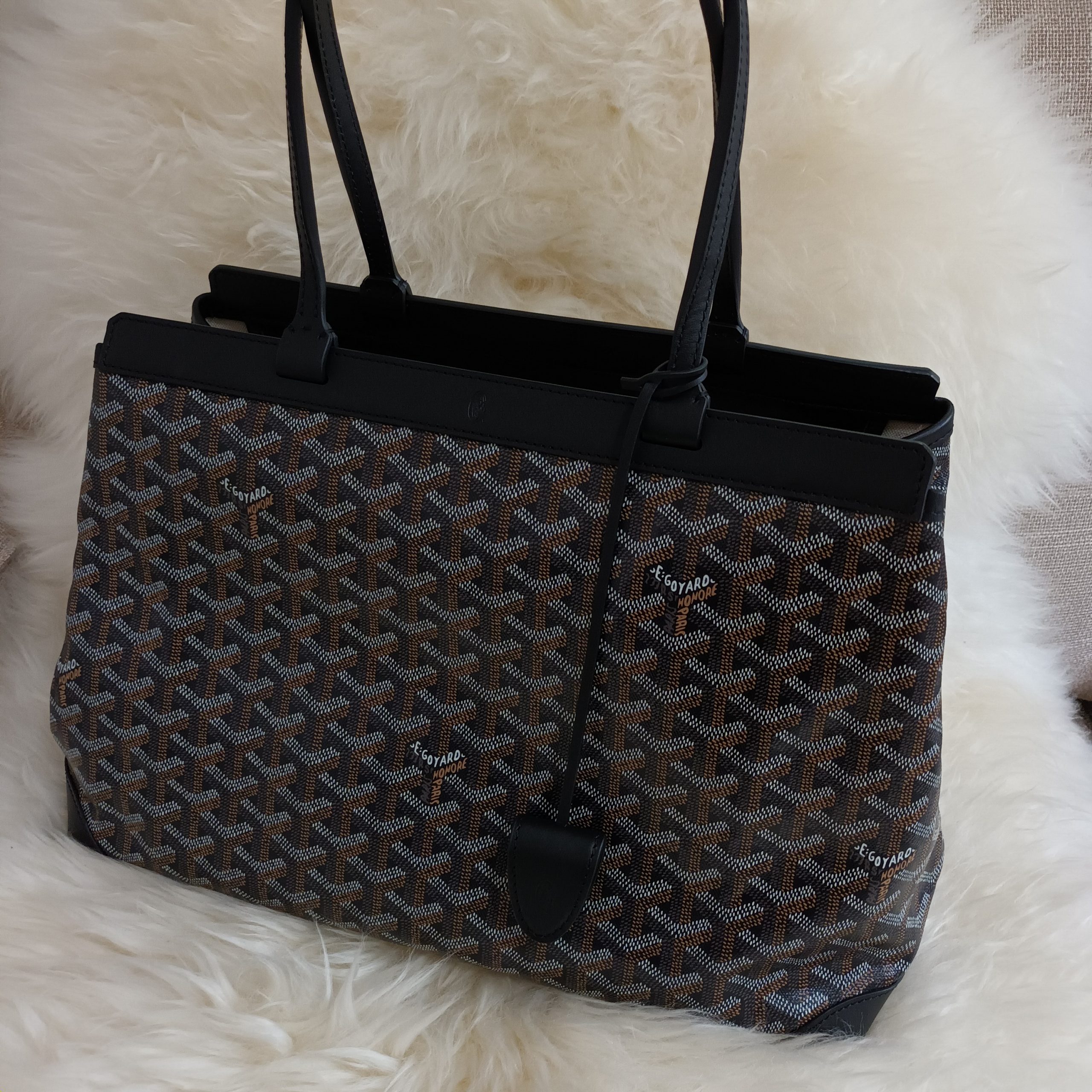 NEW GOYARD BELLECHASSE BIAUDE PM HANDBAG BLACK GRAINED LEATHER LEATHER  HANDBAG ref.617196 - Joli Closet