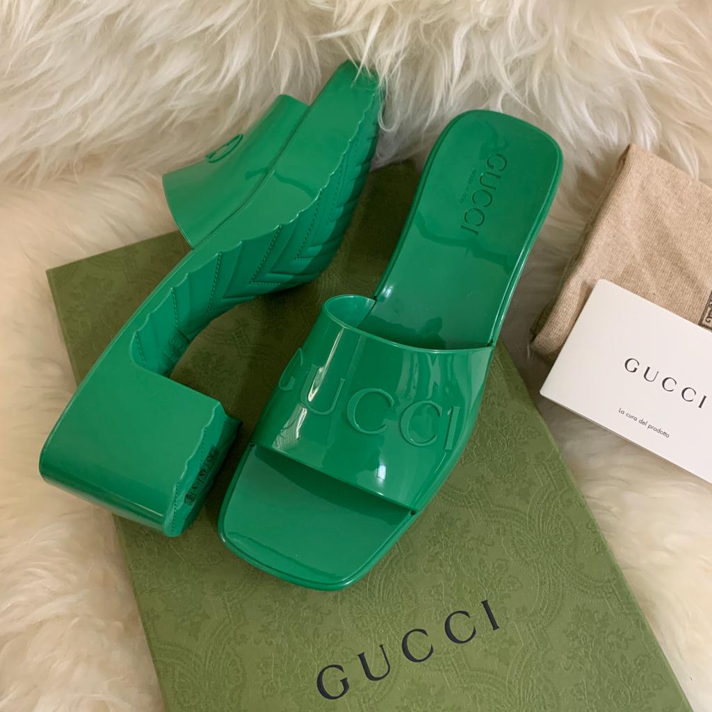 Sandals Gucci Green size 39 EU in Rubber - 34256300