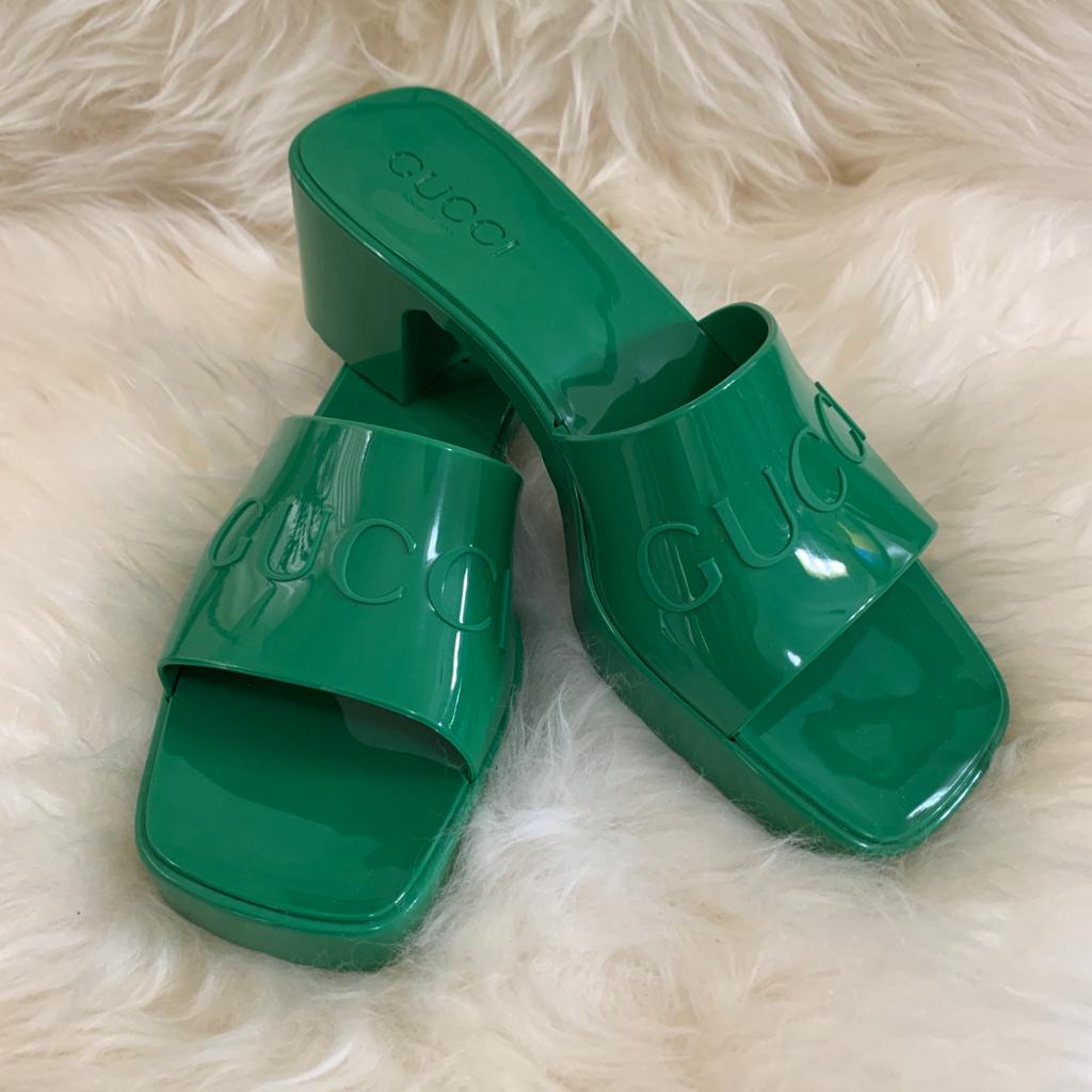 Sandals Gucci Green size 39 EU in Rubber - 34256300