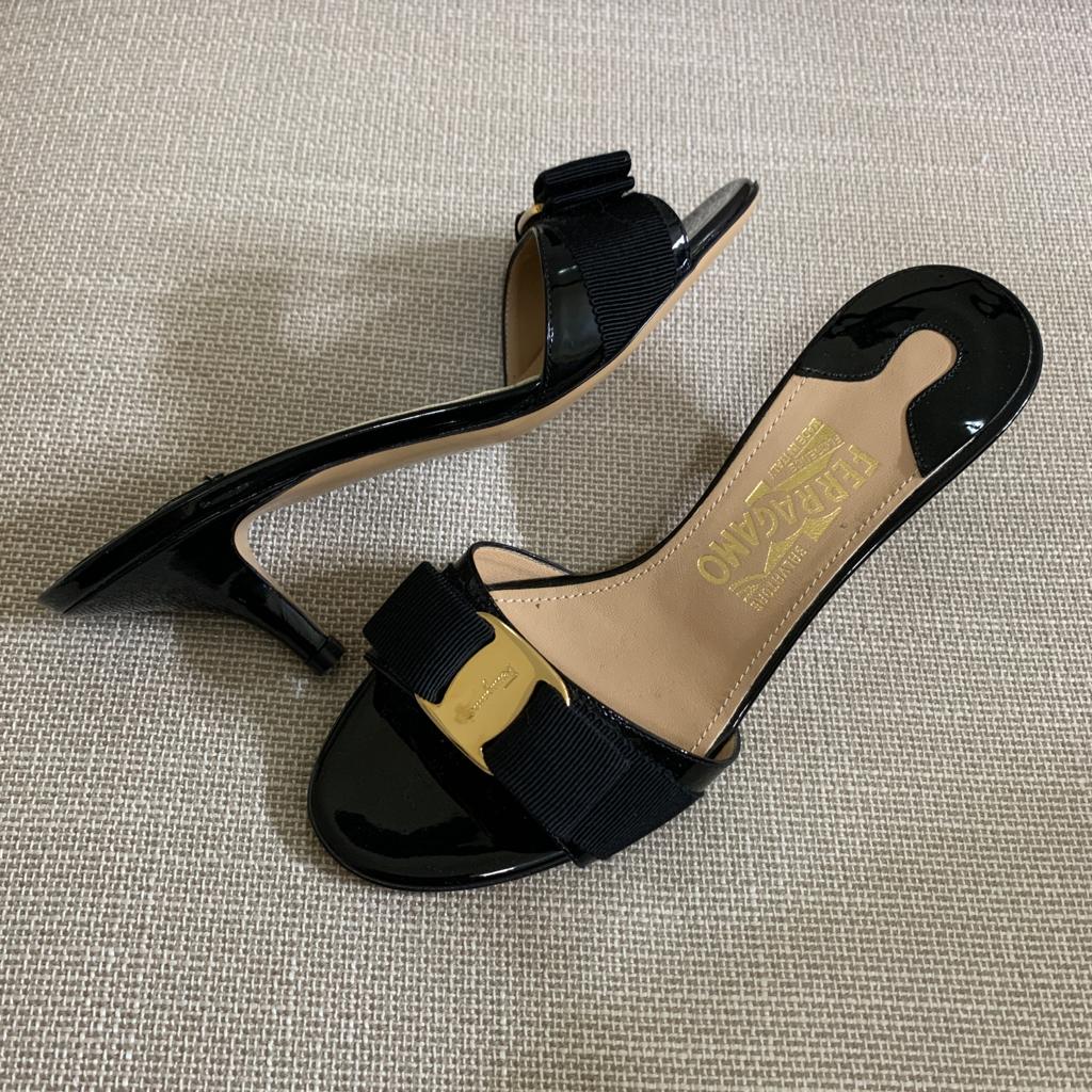 Salvatore Ferragamo Glory 1 Black Sandals Size 5 - BrandConscious ...