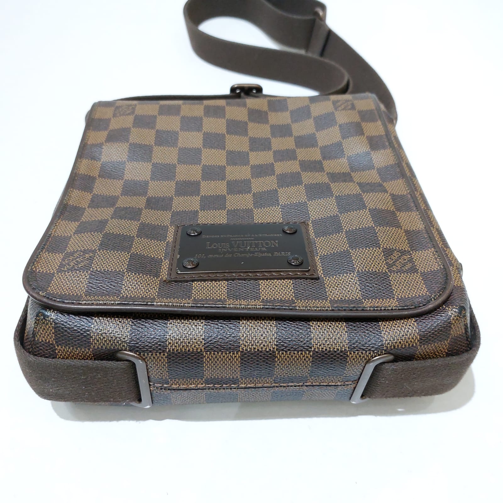 LOUIS VUITTON Damier Ebene Brooklyn PM Shoulder Messenger Bag