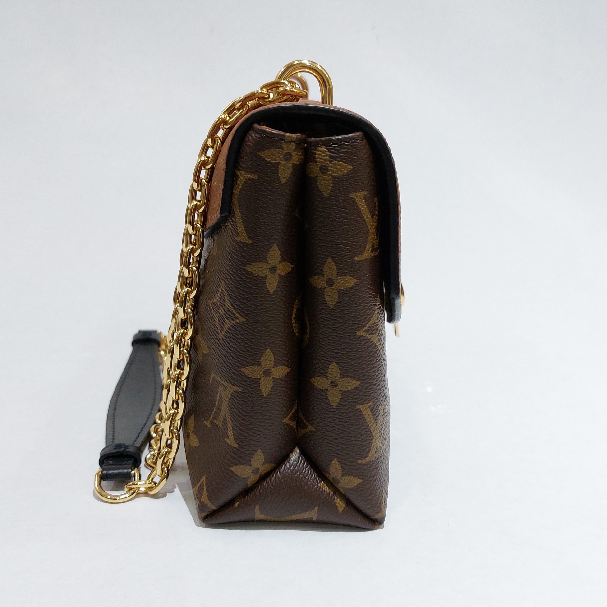 Authentic Louis Vuitton Classic Monogram Saint-Placide Clutch Shoulder –  Paris Station Shop