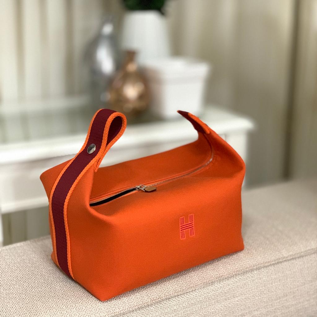 price hermes toiletry bag