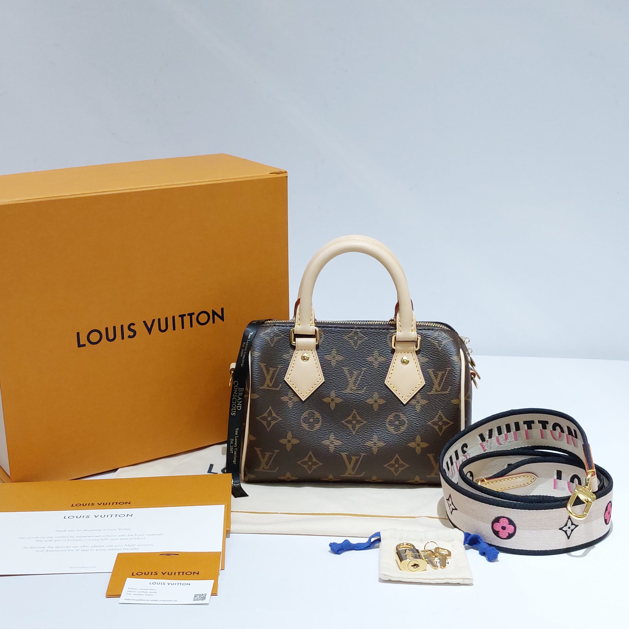 Louis Vuitton Speedy Bandoulière 20 Black Monogram