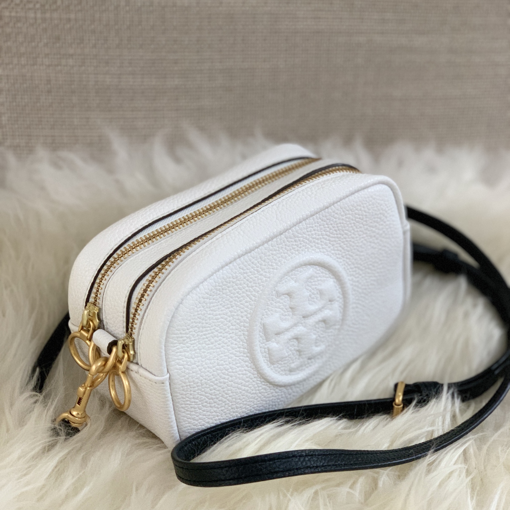 Tory Burch Perry Bombe Mini Camera White Bag - BrandConscious Authentics