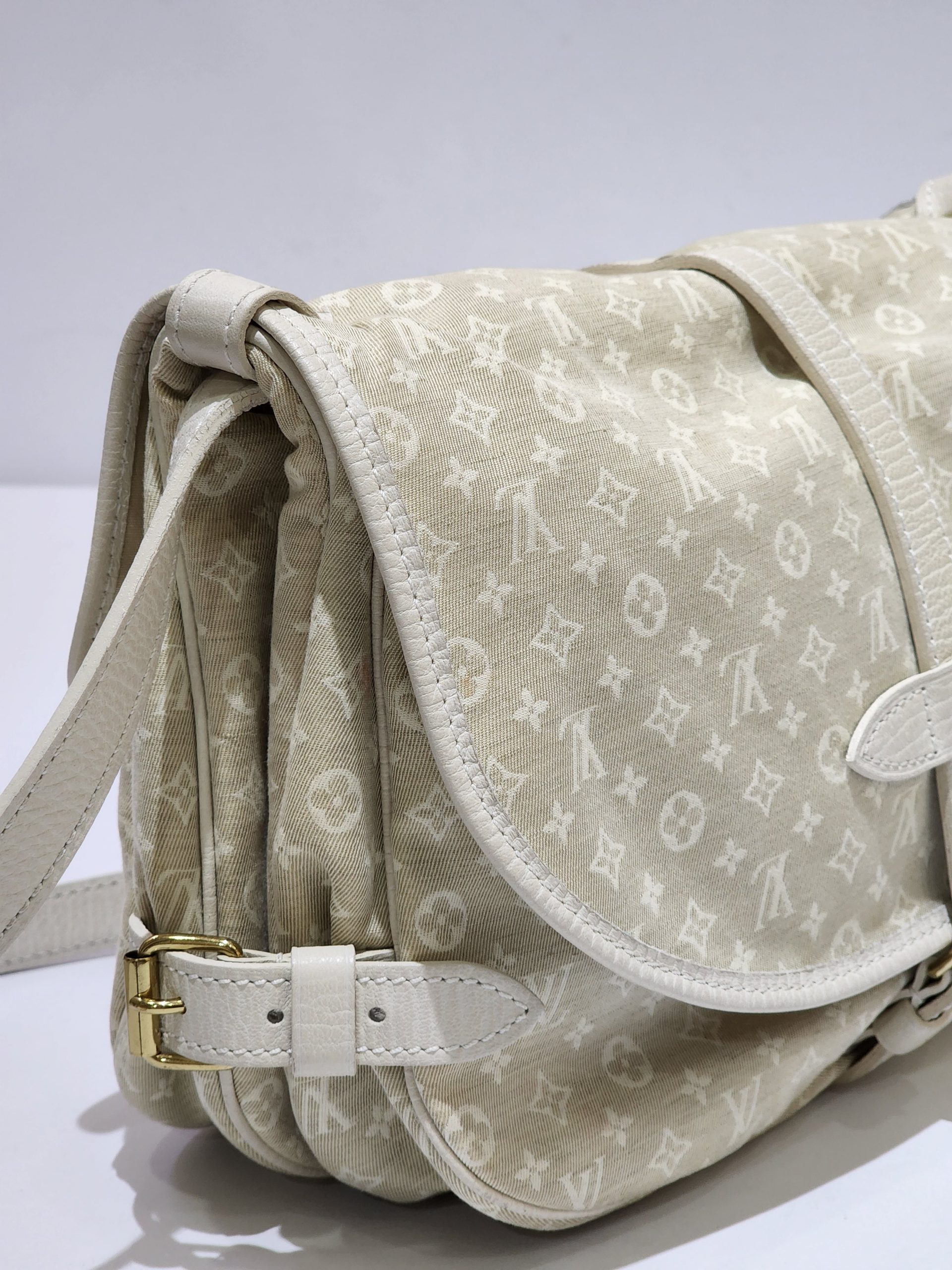 Louis Vuitton Louis Vuitton Saumur 30 Dune Off-white Monogram Mini