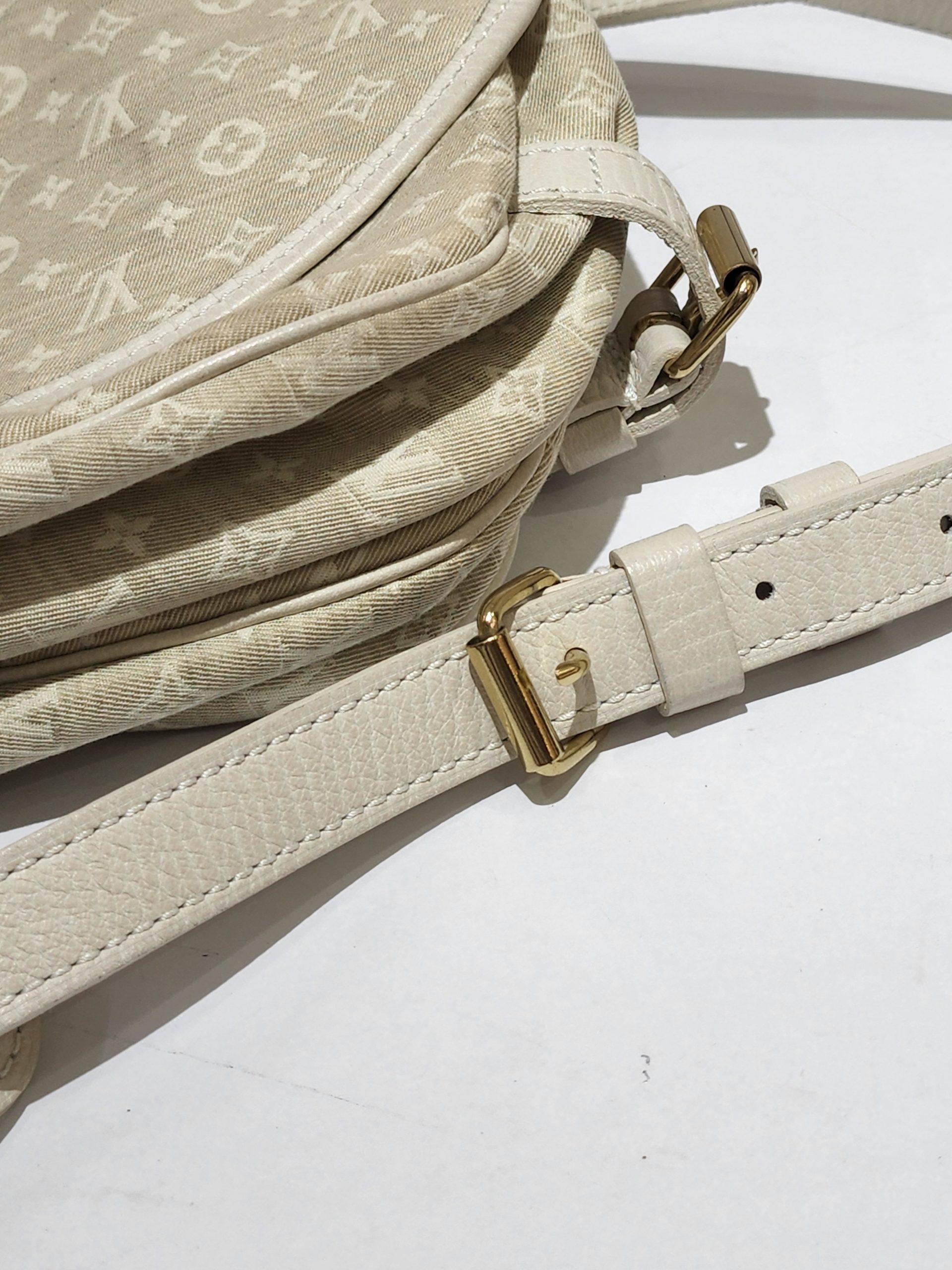 Louis Vuitton Louis Vuitton Saumur 30 Dune Off-white Monogram Mini