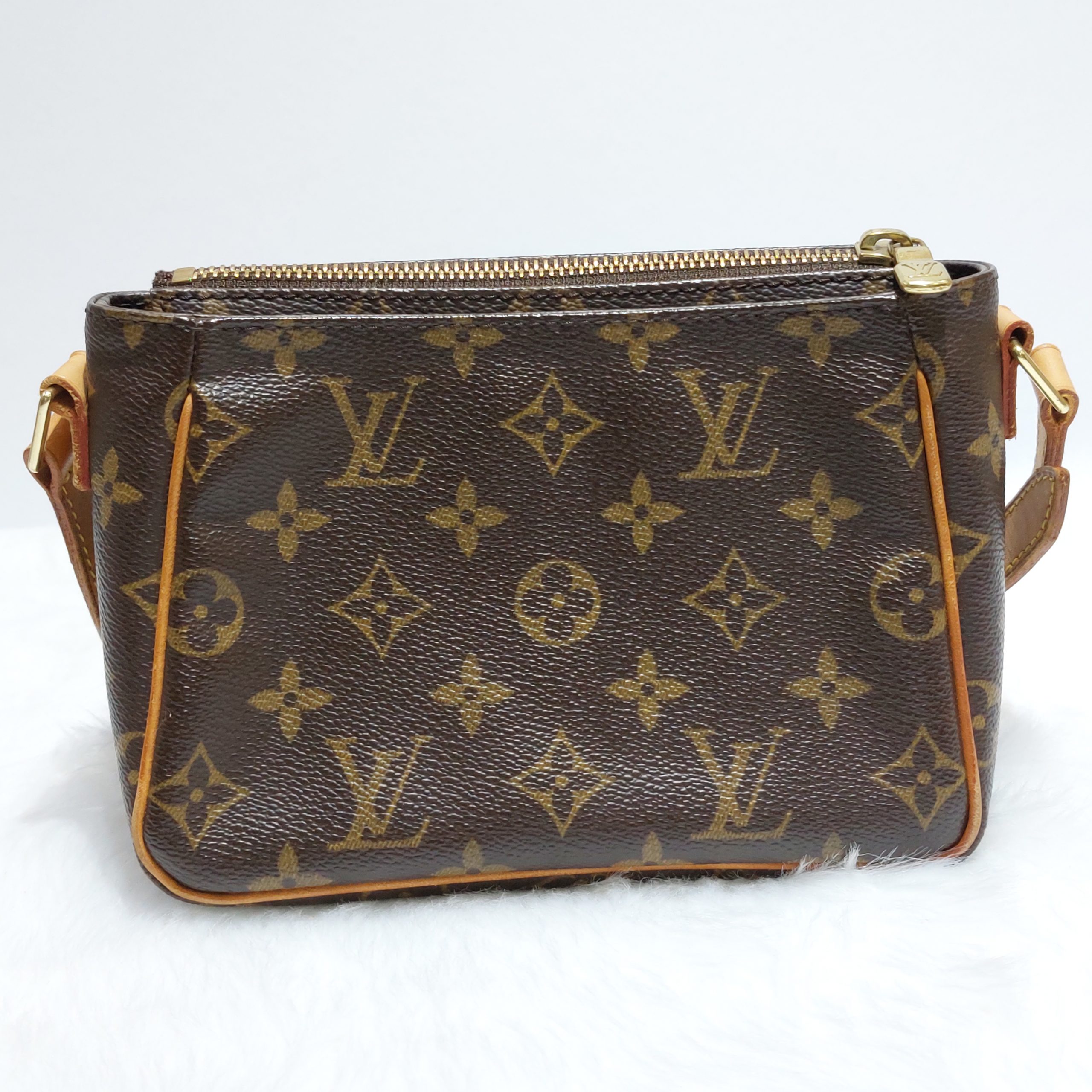 LOUIS VUITTON Monogram Viva Cite PM Shoulder Bag M51165 LV Auth