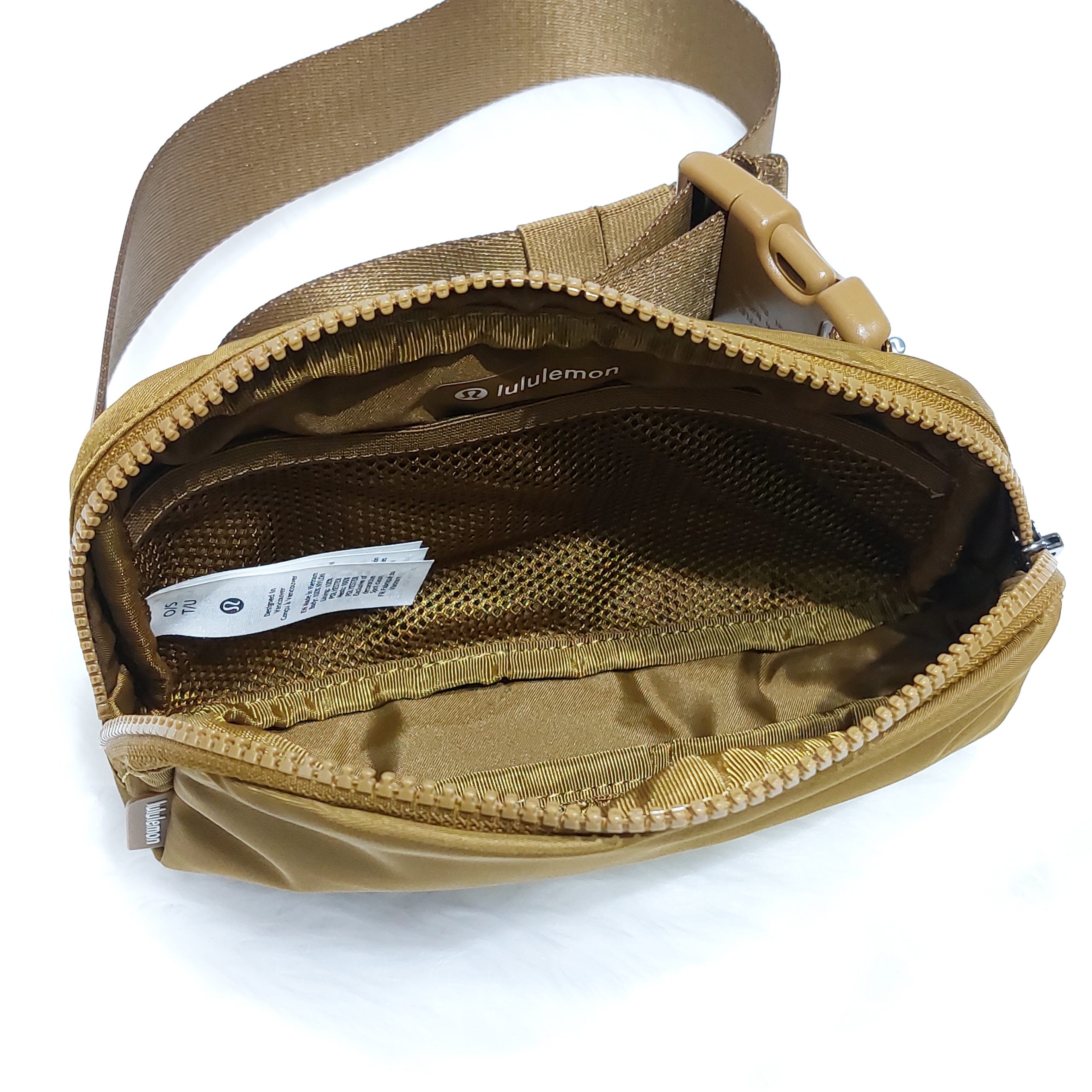 Lululemon Athletica Everywhere Belt Bag - BrandConscious Authentics