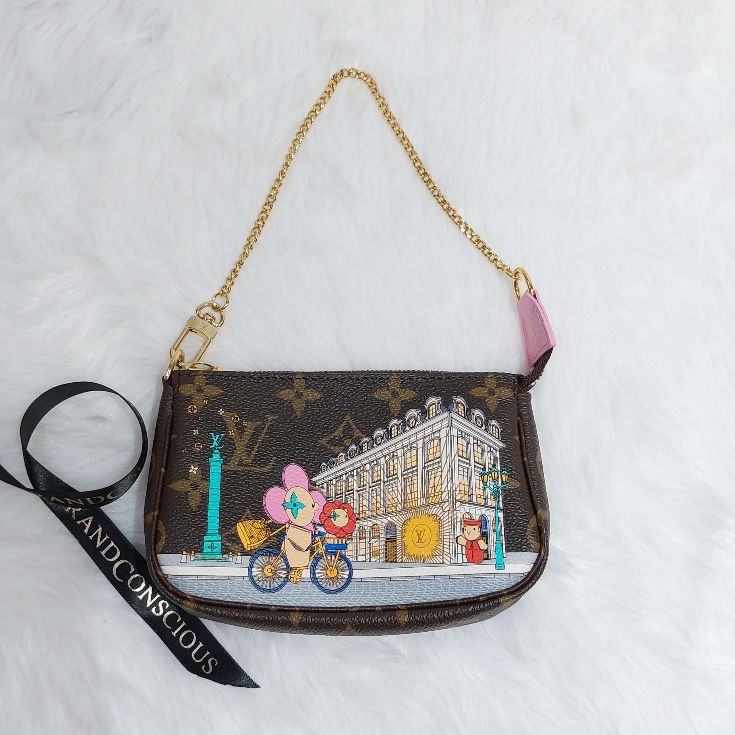 Louis Vuitton Mini Vivienne Holidays Pochette Accessoires Canvas