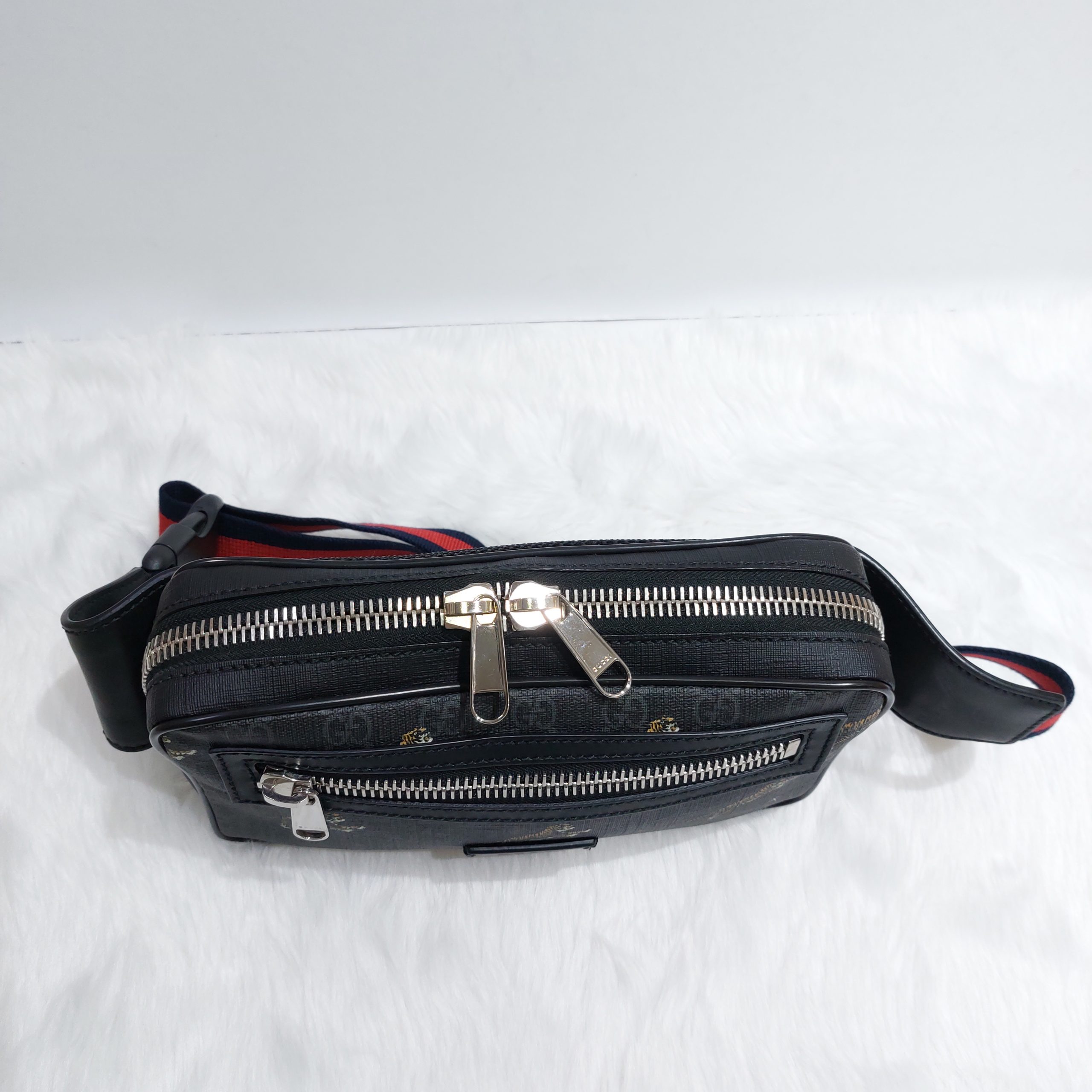 GG Black belt bag