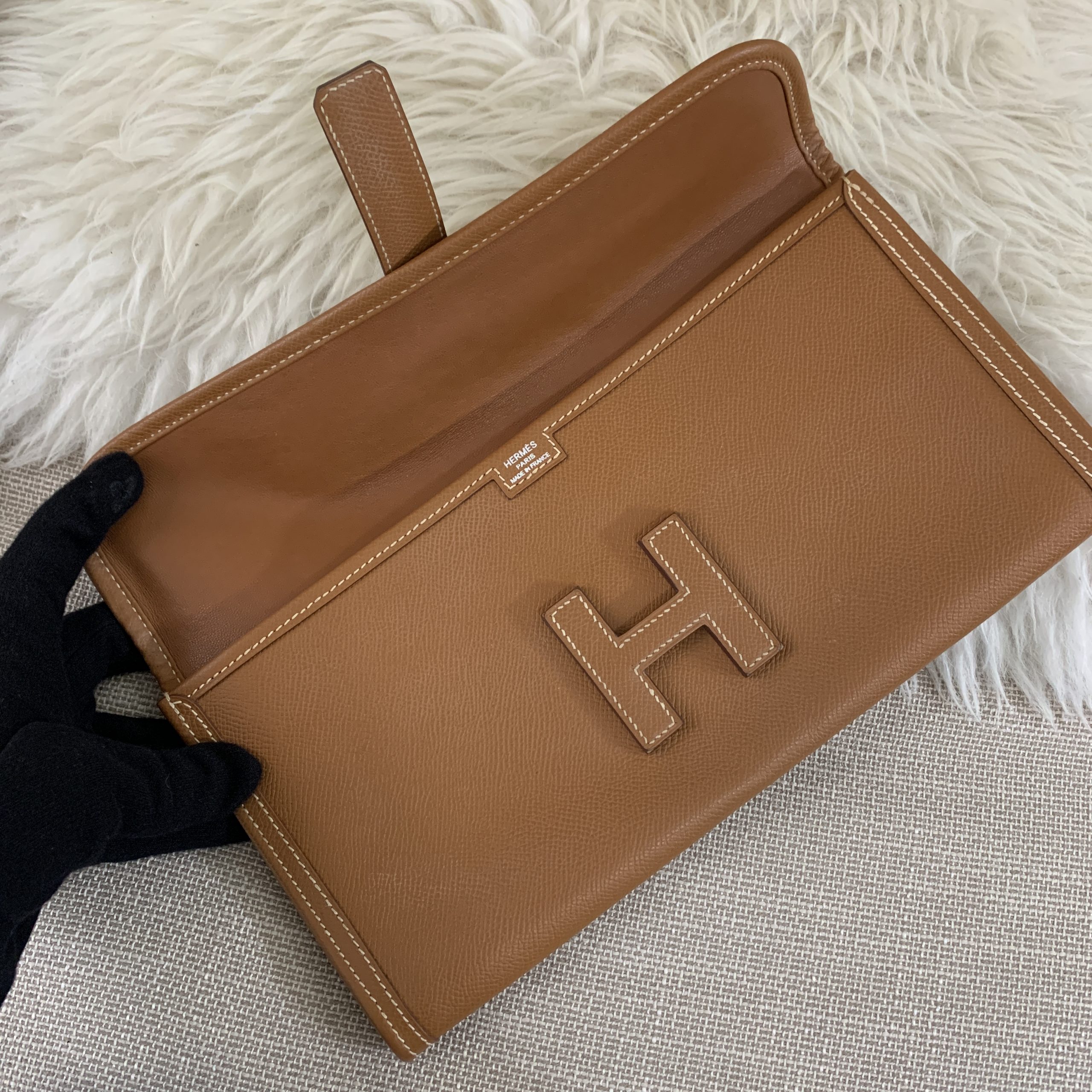 Hermes Jige Elan Clutch Epsom Leather In Khaki