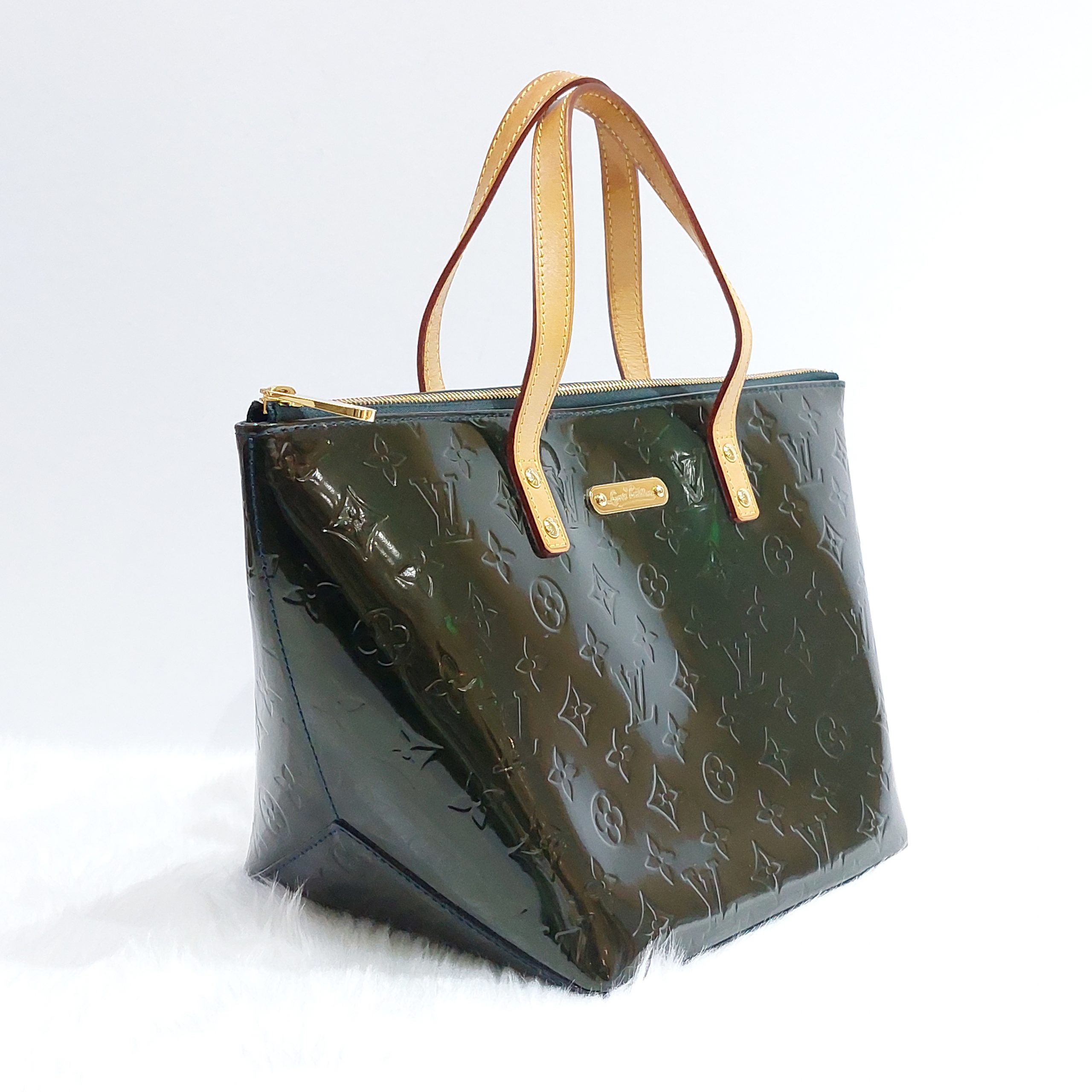 Louis Vuitton Louis Vuitton Bellevue PM Dark Green Vernis Leather