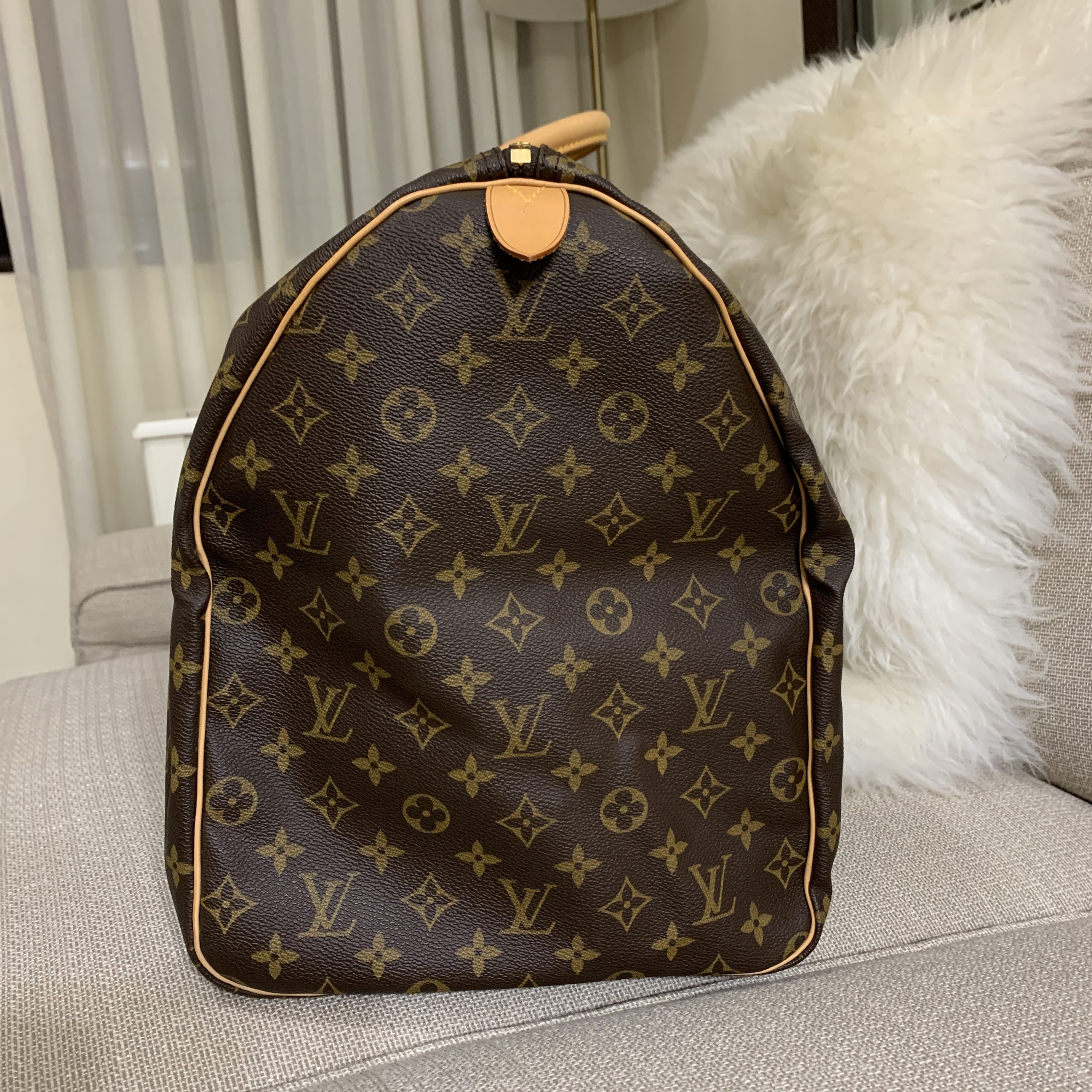 LOUIS VUITTON Keepall 60, - Handtaschen & Accessoires 2022/12/15 - Realized  price: EUR 800 - Dorotheum