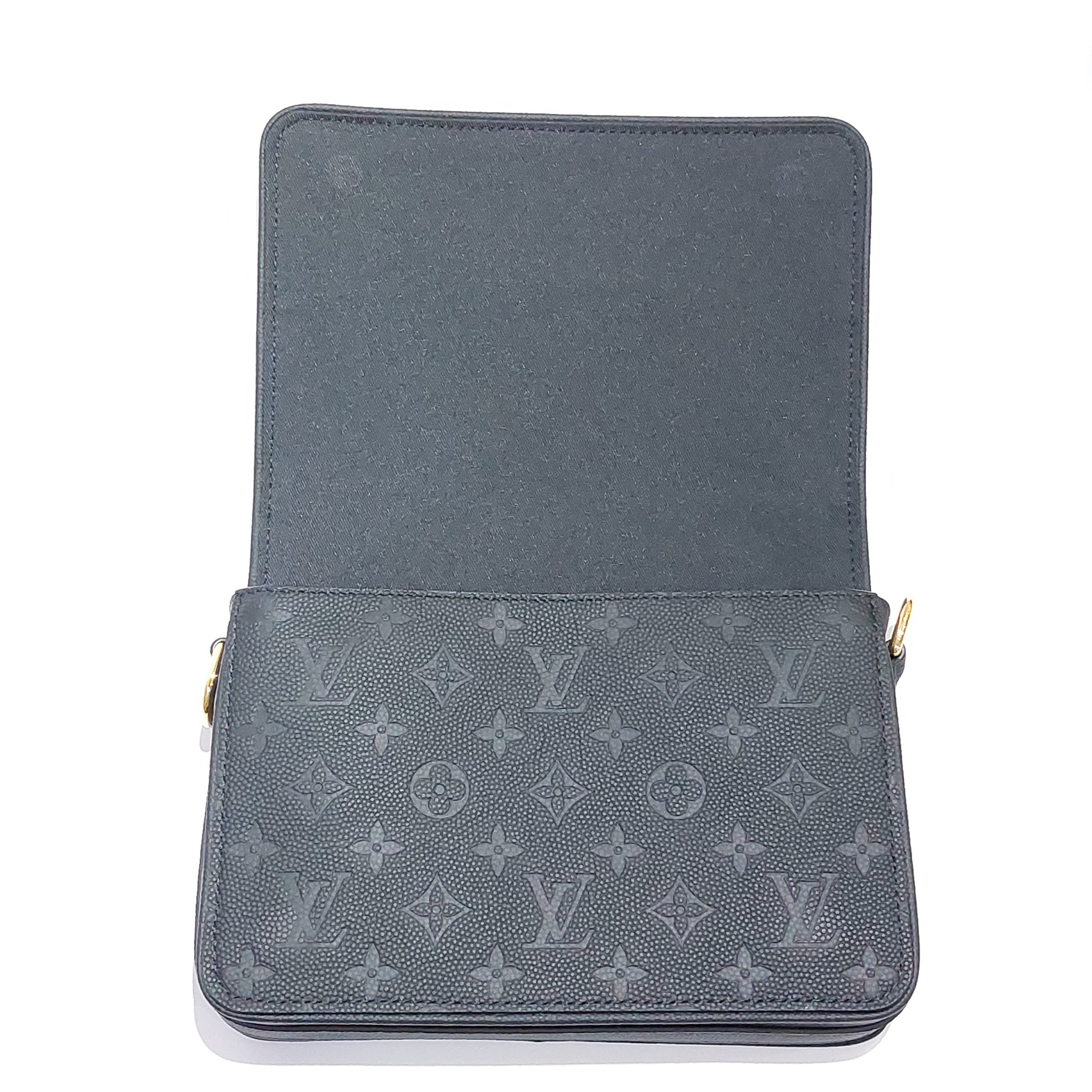 Shop Louis Vuitton Lvxnba Studio Messenger (M58498) by CITYMONOSHOP