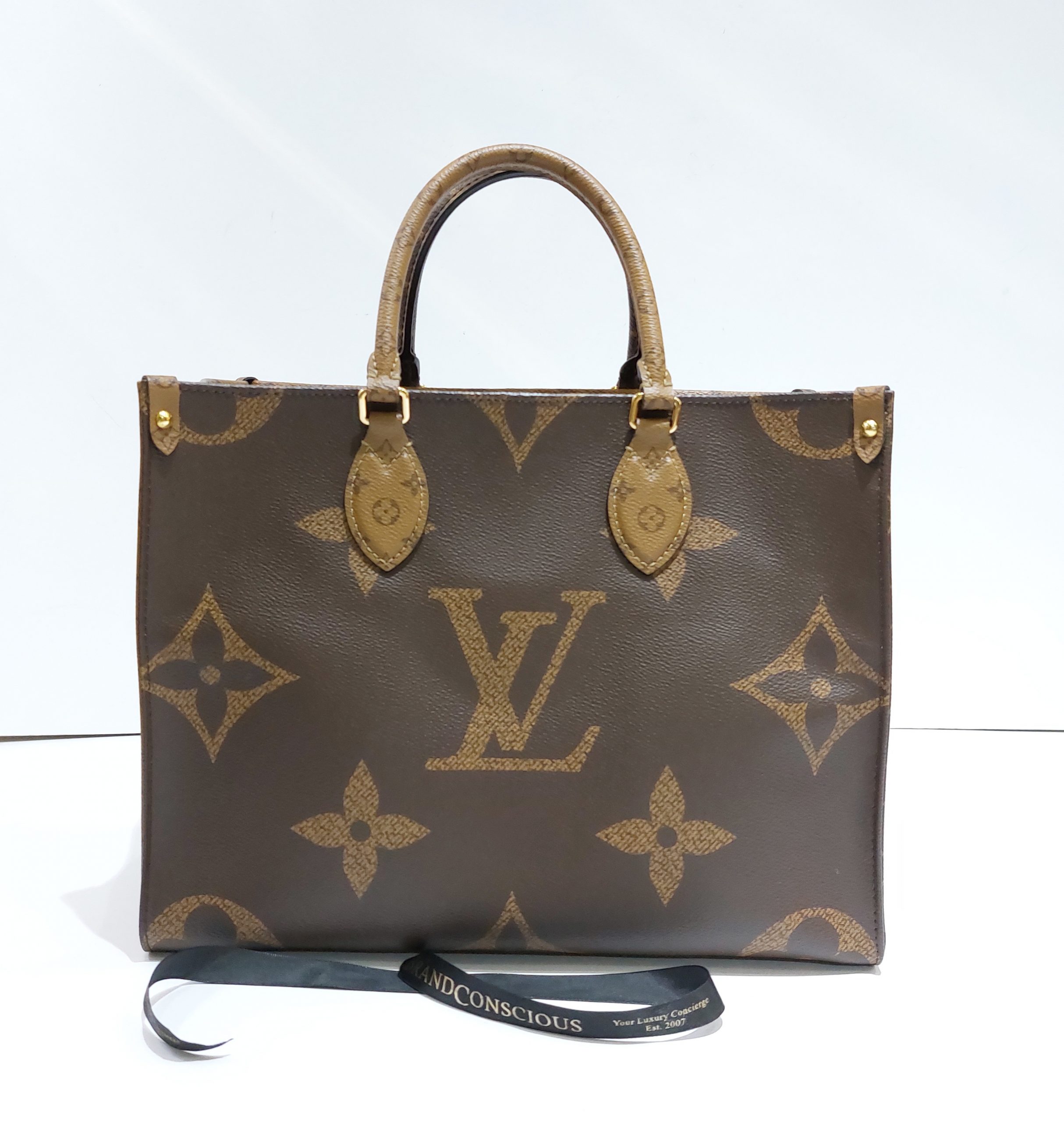 PRELOVED Louis Vuitton Giant Reverse Monogram OnTheGo MM Tote TJ1280 0 –  KimmieBBags LLC