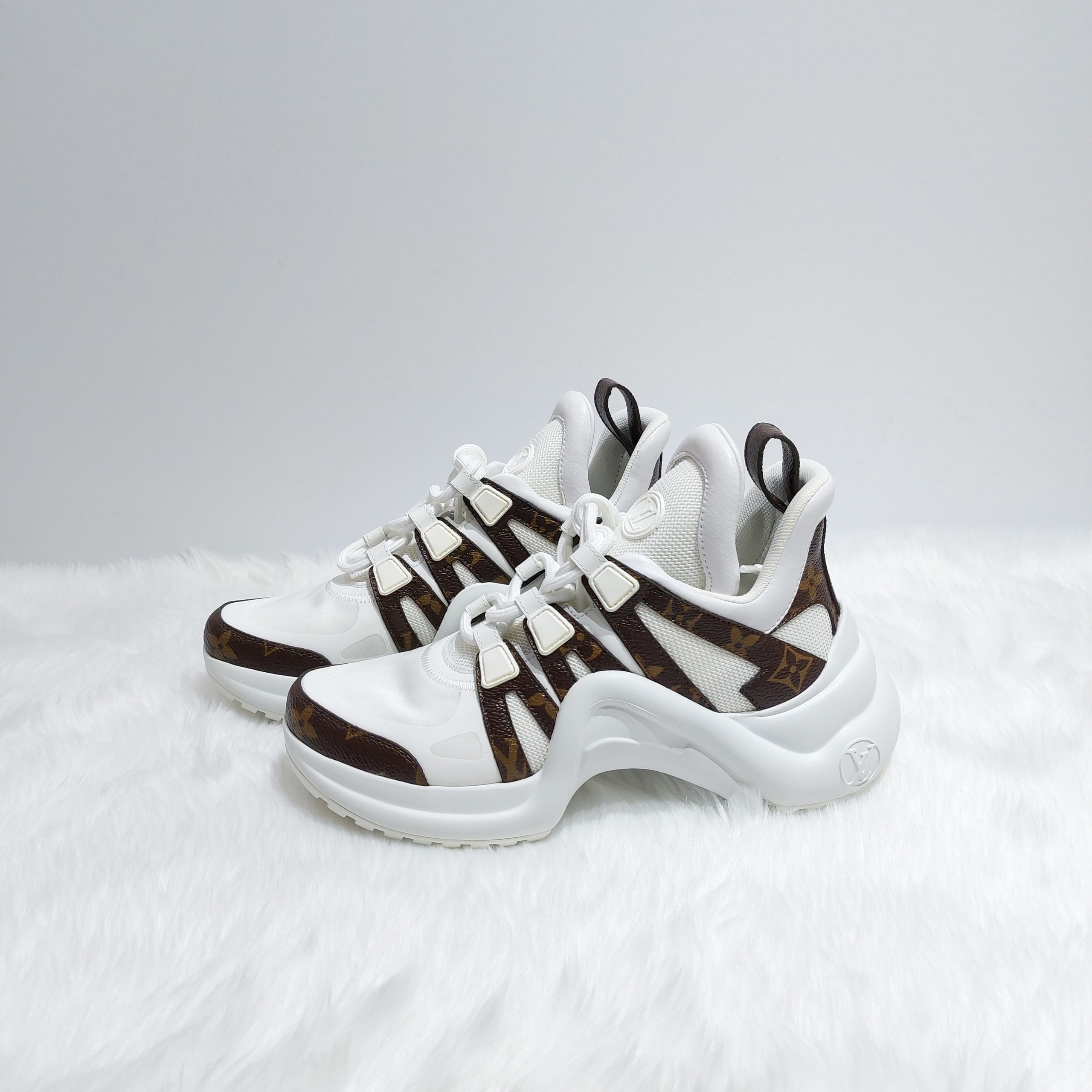 Louis Vuitton White/Brown Monogram Canvas and Nylon Archlight Sneakers Size  36.5